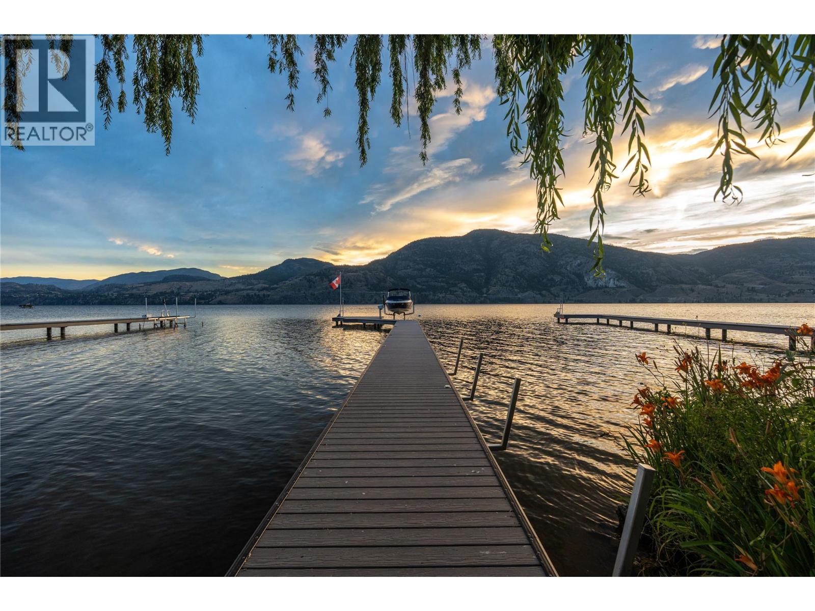 4589 Lakeside Road - 2