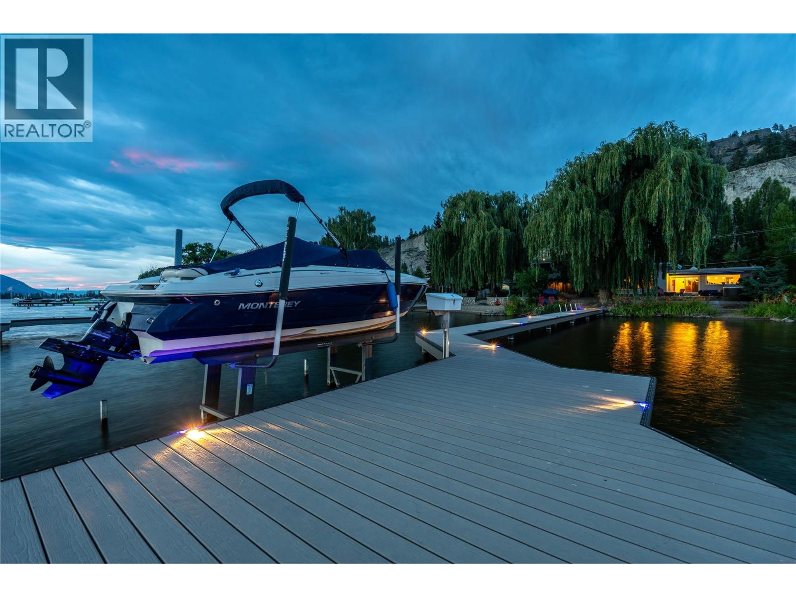 4589 Lakeside Road - 45
