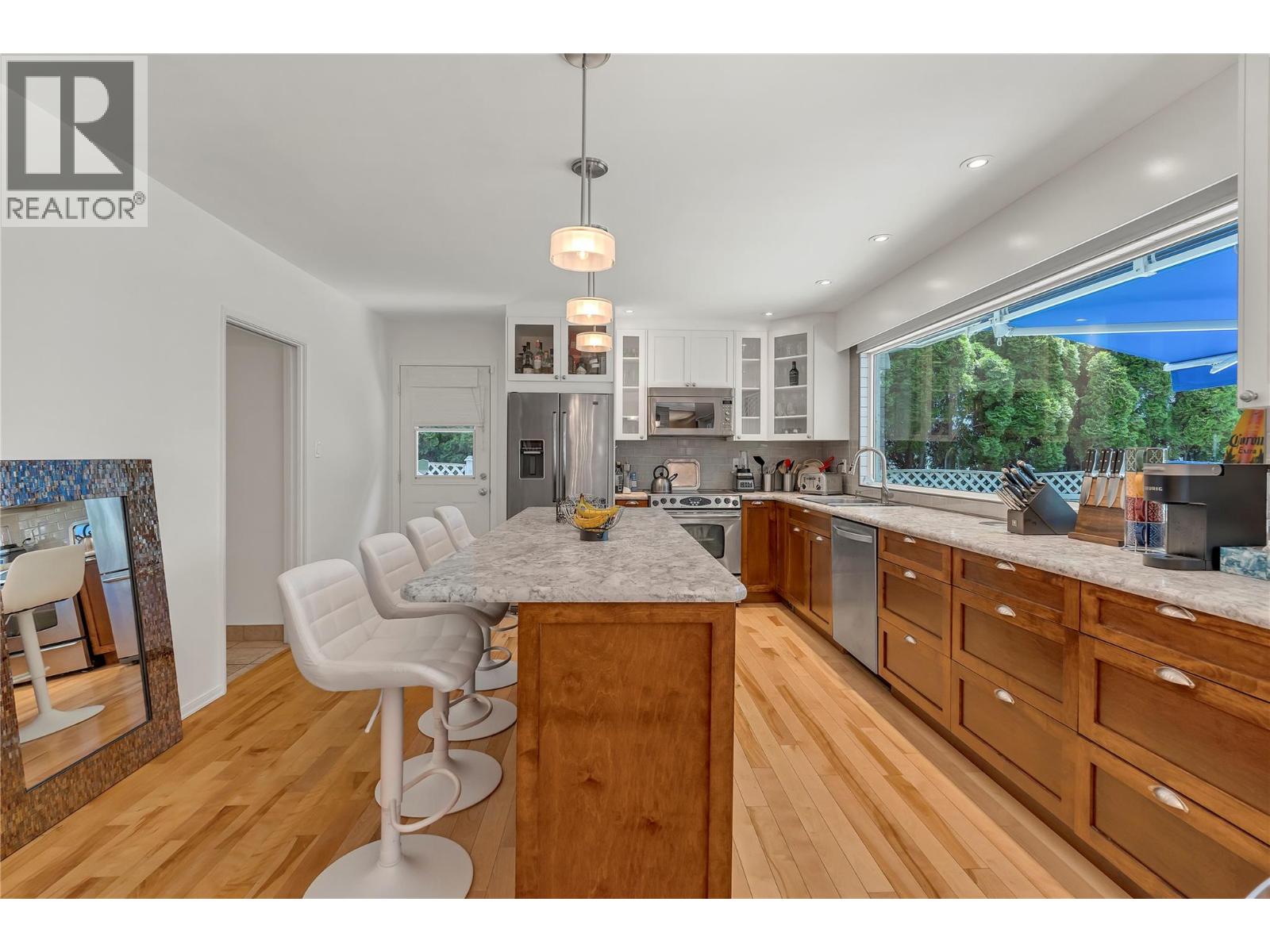 4589 Lakeside Road - 9