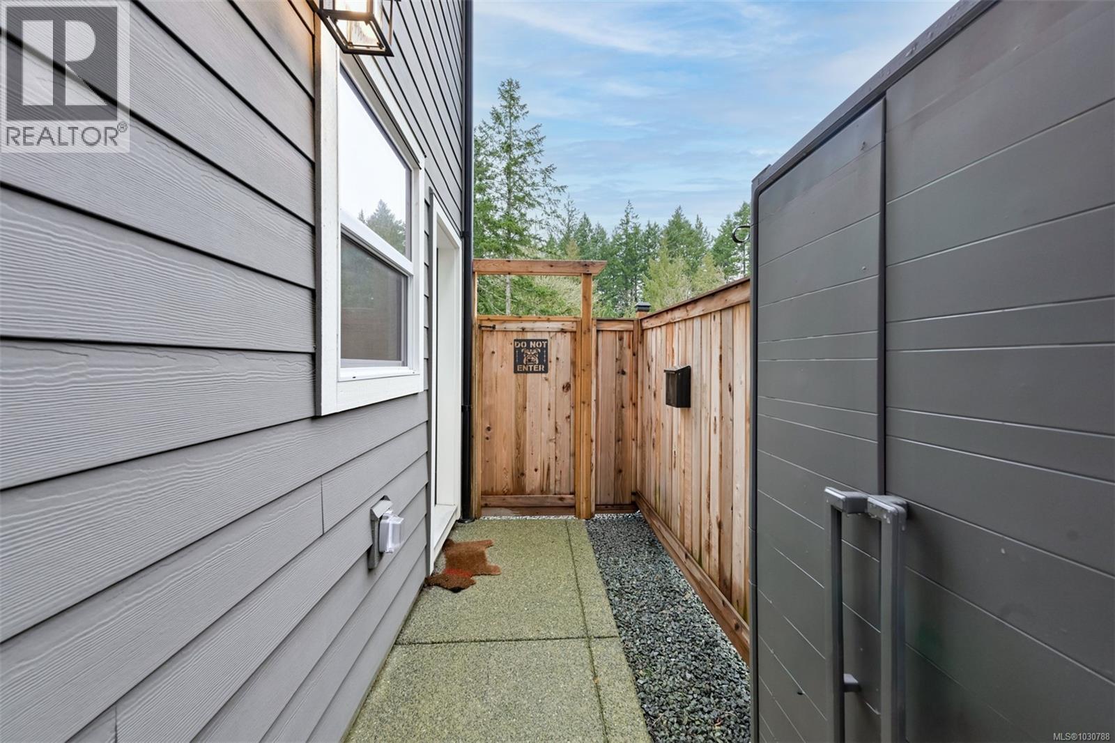 813 TOMACK LOOP - 15