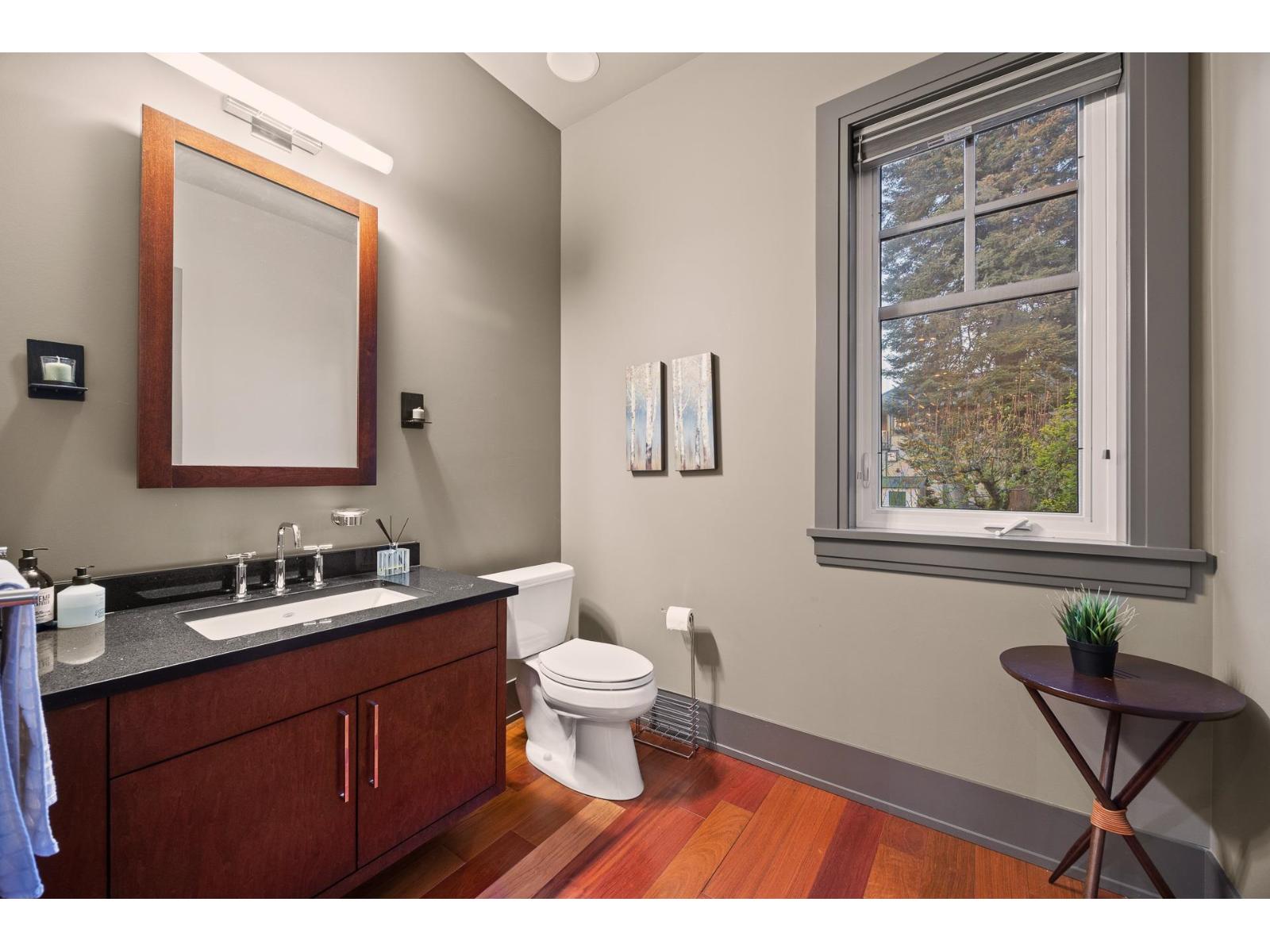 2737 CRESCENT DRIVE, Surrey