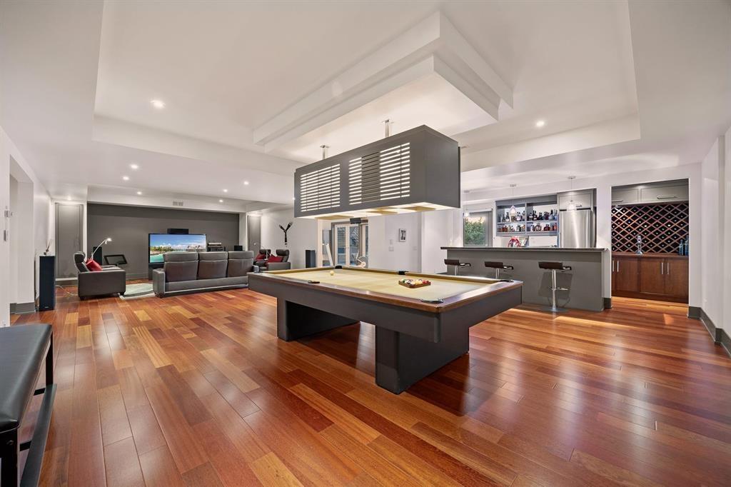 2737 CRESCENT DRIVE, Surrey