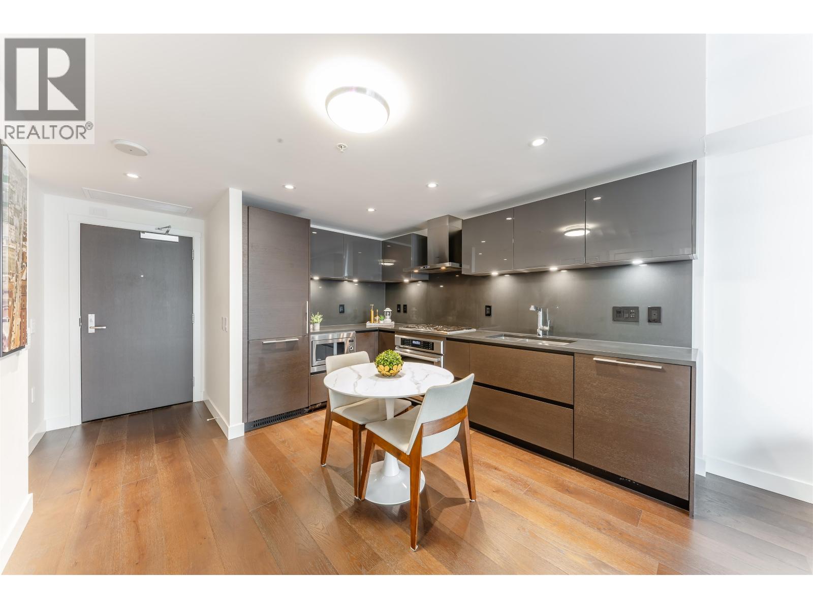 201 1561 W 57TH AVENUE, Vancouver