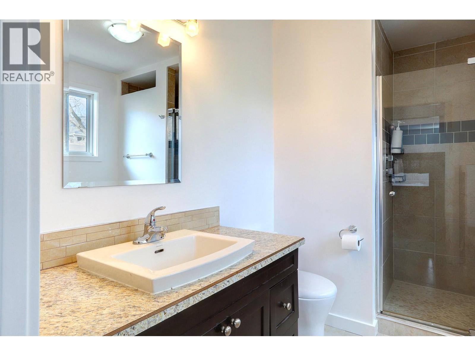 9811 Venables Drive, Vernon