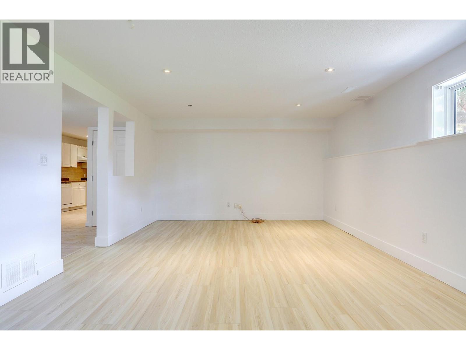 9811 Venables Drive, Vernon