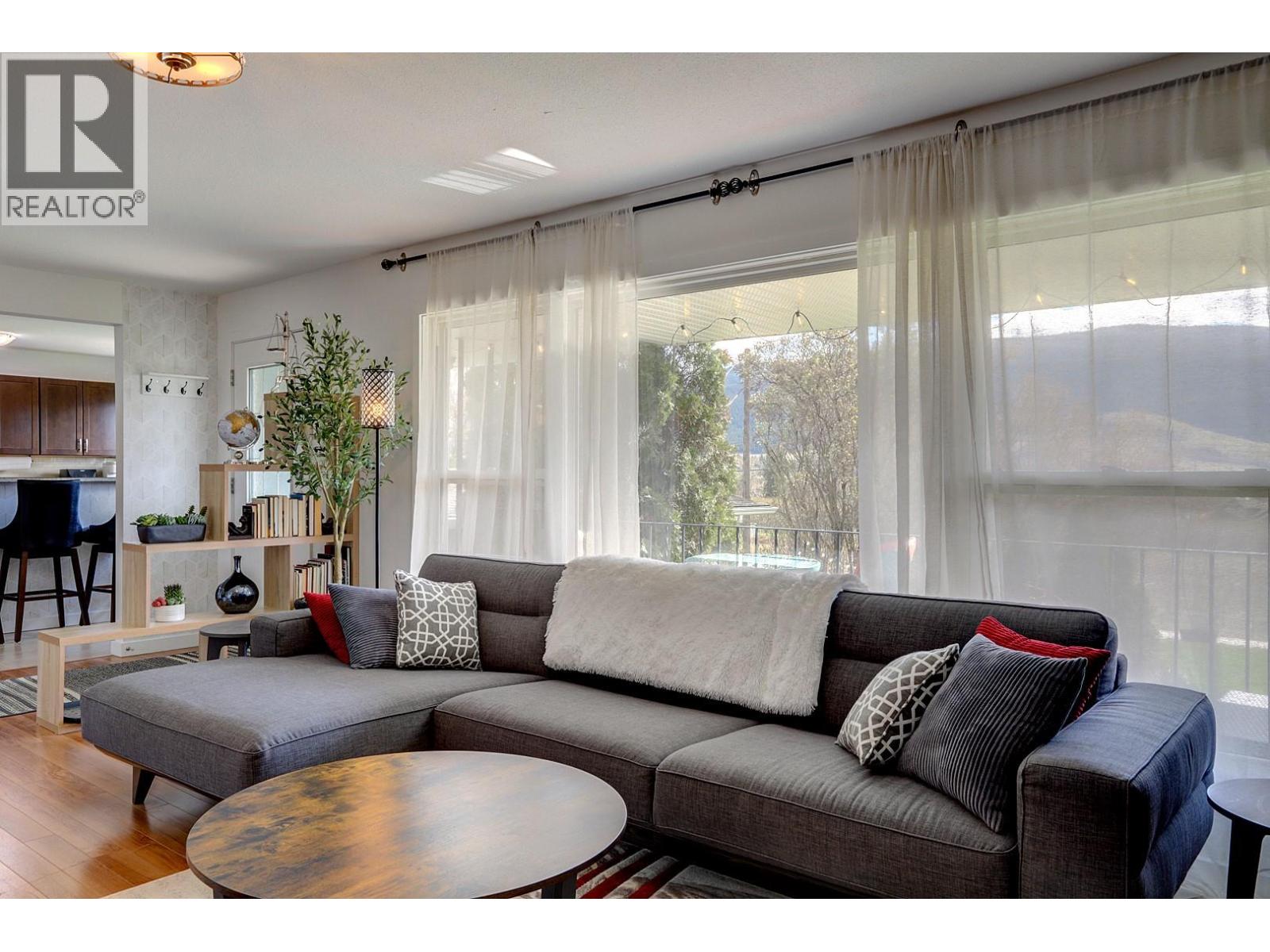 9811 Venables Drive, Vernon