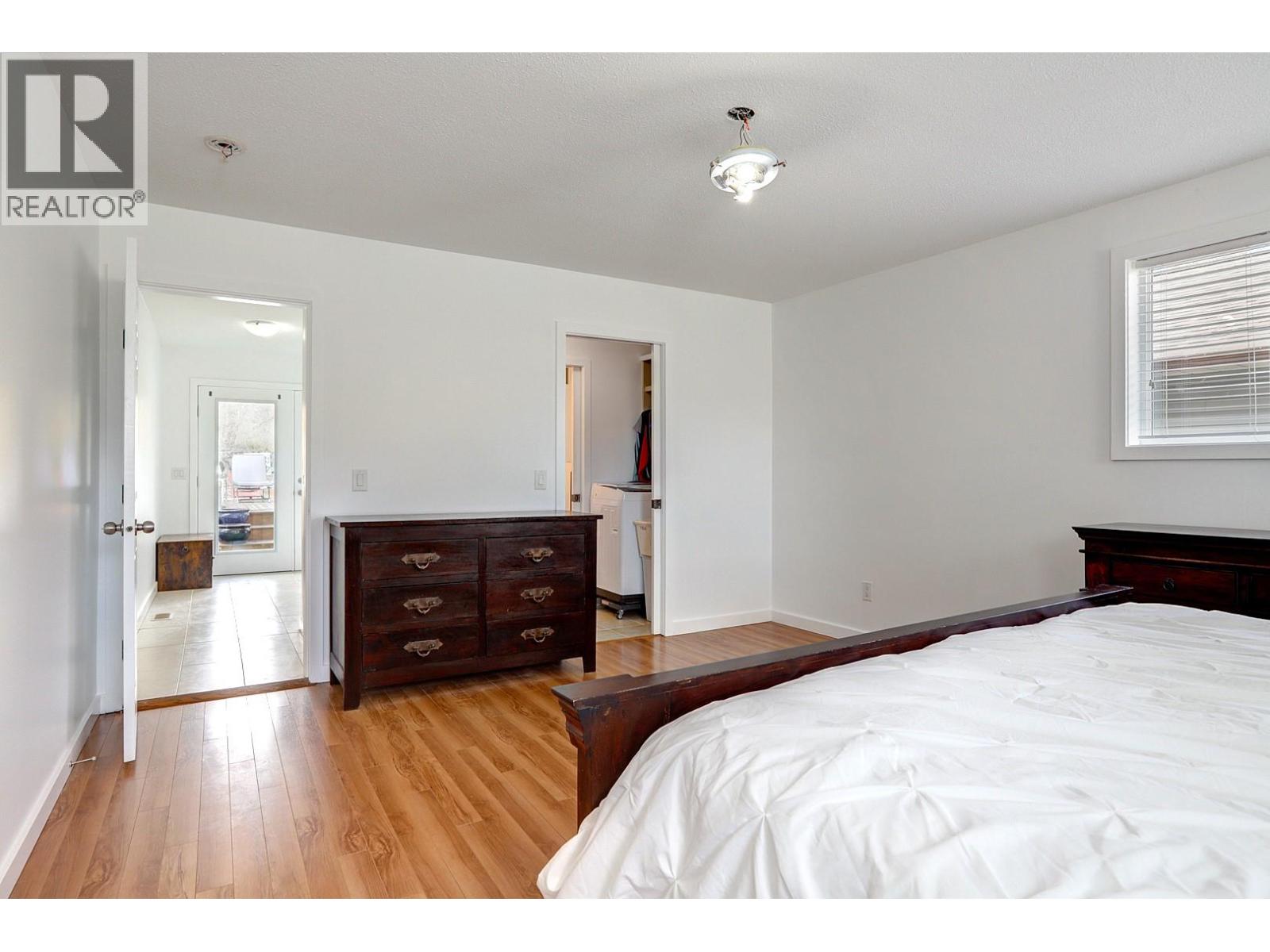 9811 Venables Drive, Vernon