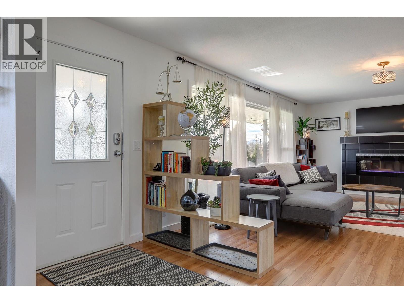 9811 Venables Drive, Vernon