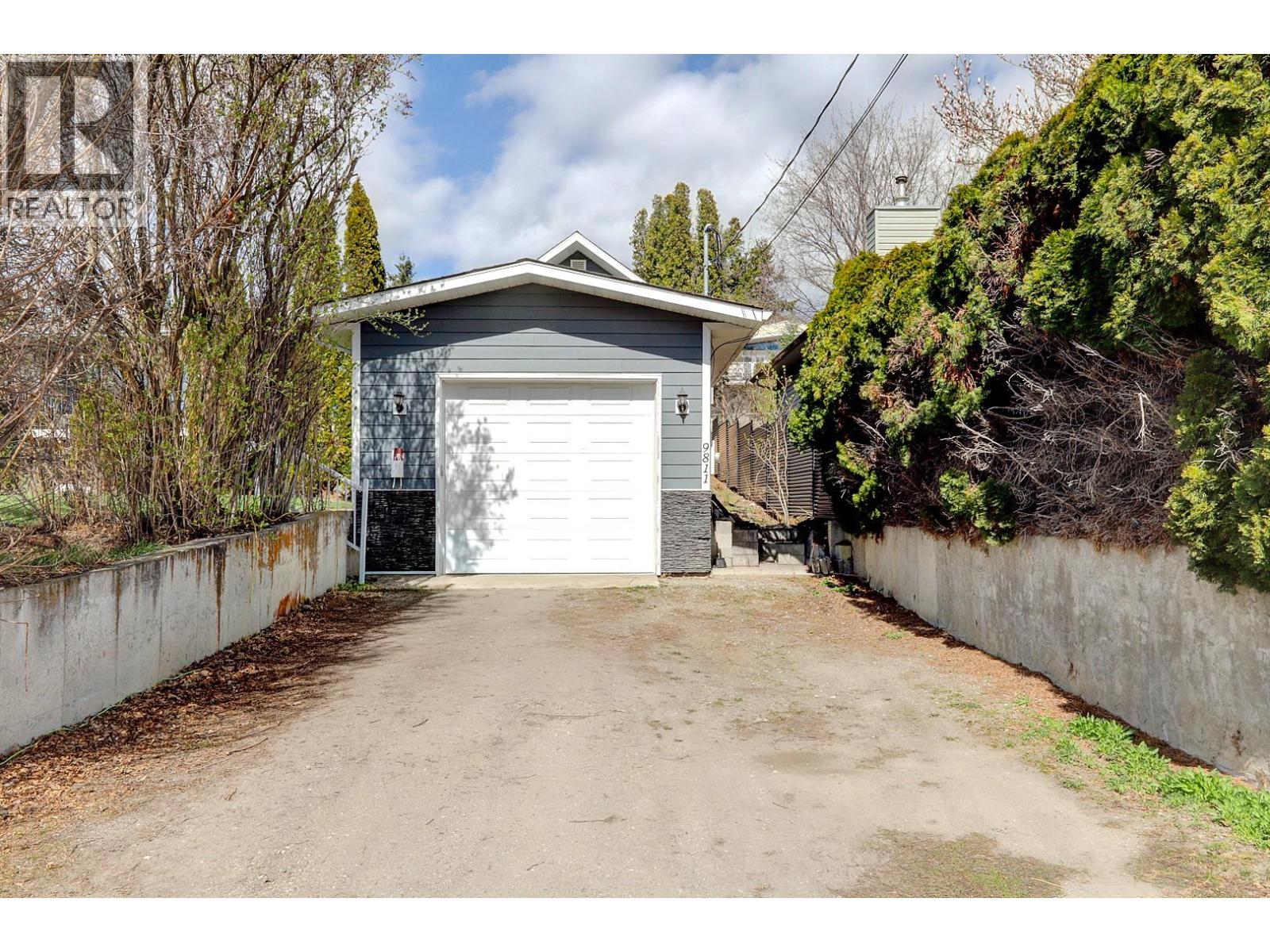 9811 Venables Drive, Vernon