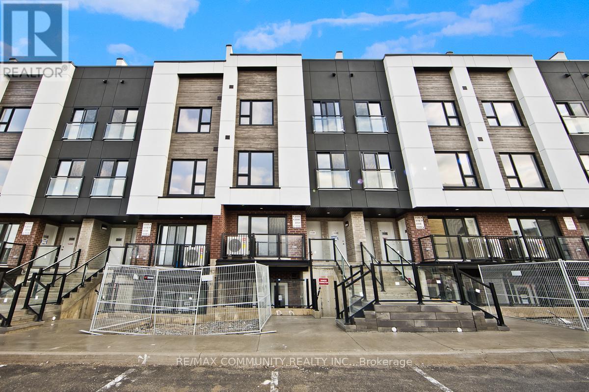 105B - 16 MELBOURNE AVENUE