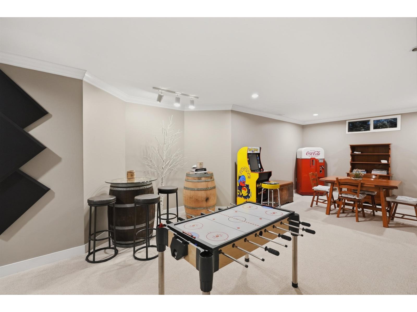 1834 OCEAN PARK ROAD, Surrey