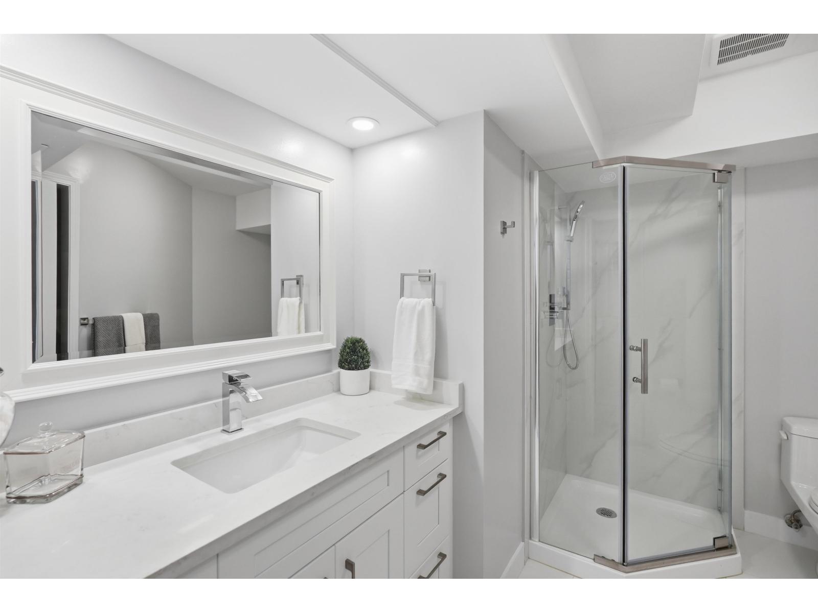 1834 OCEAN PARK ROAD, Surrey