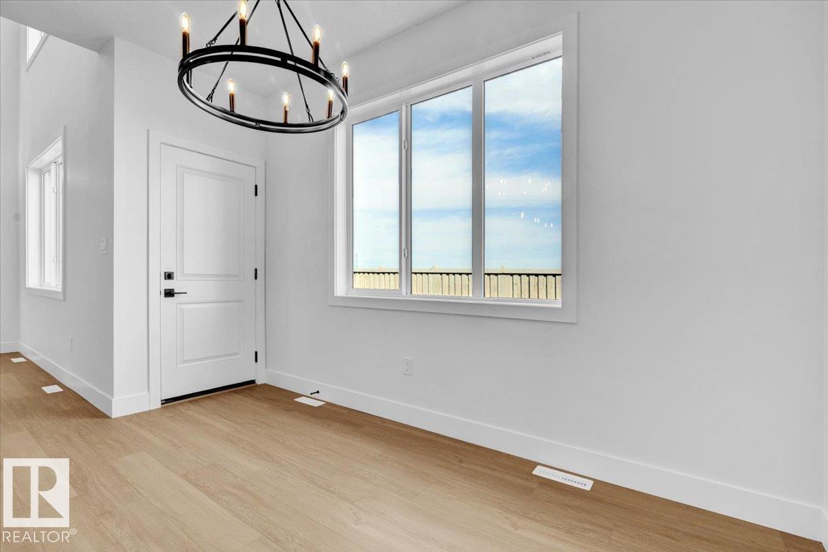 6 EDGEFIELD WY - 34