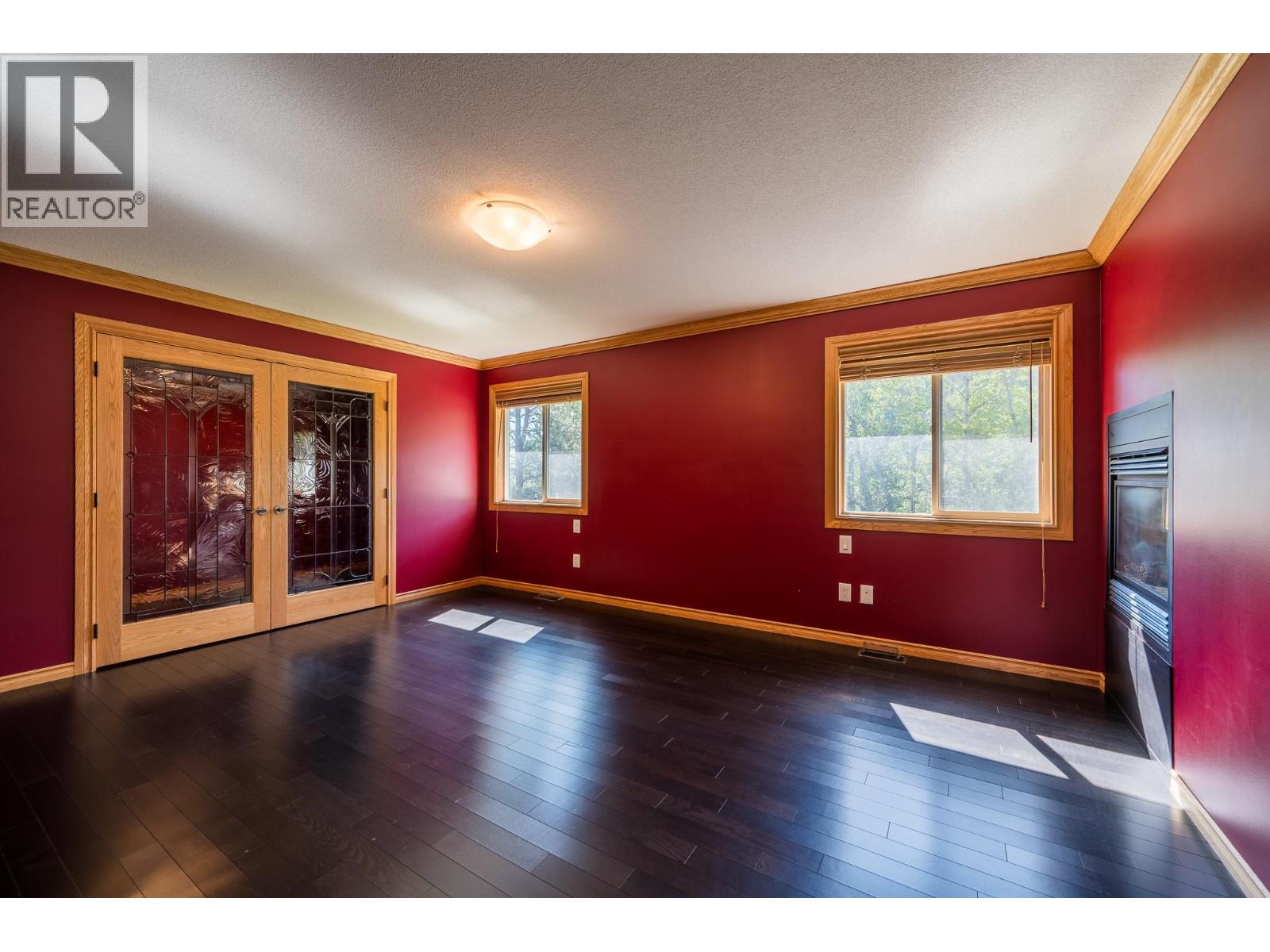 8925 Grizzly Crescent - 15