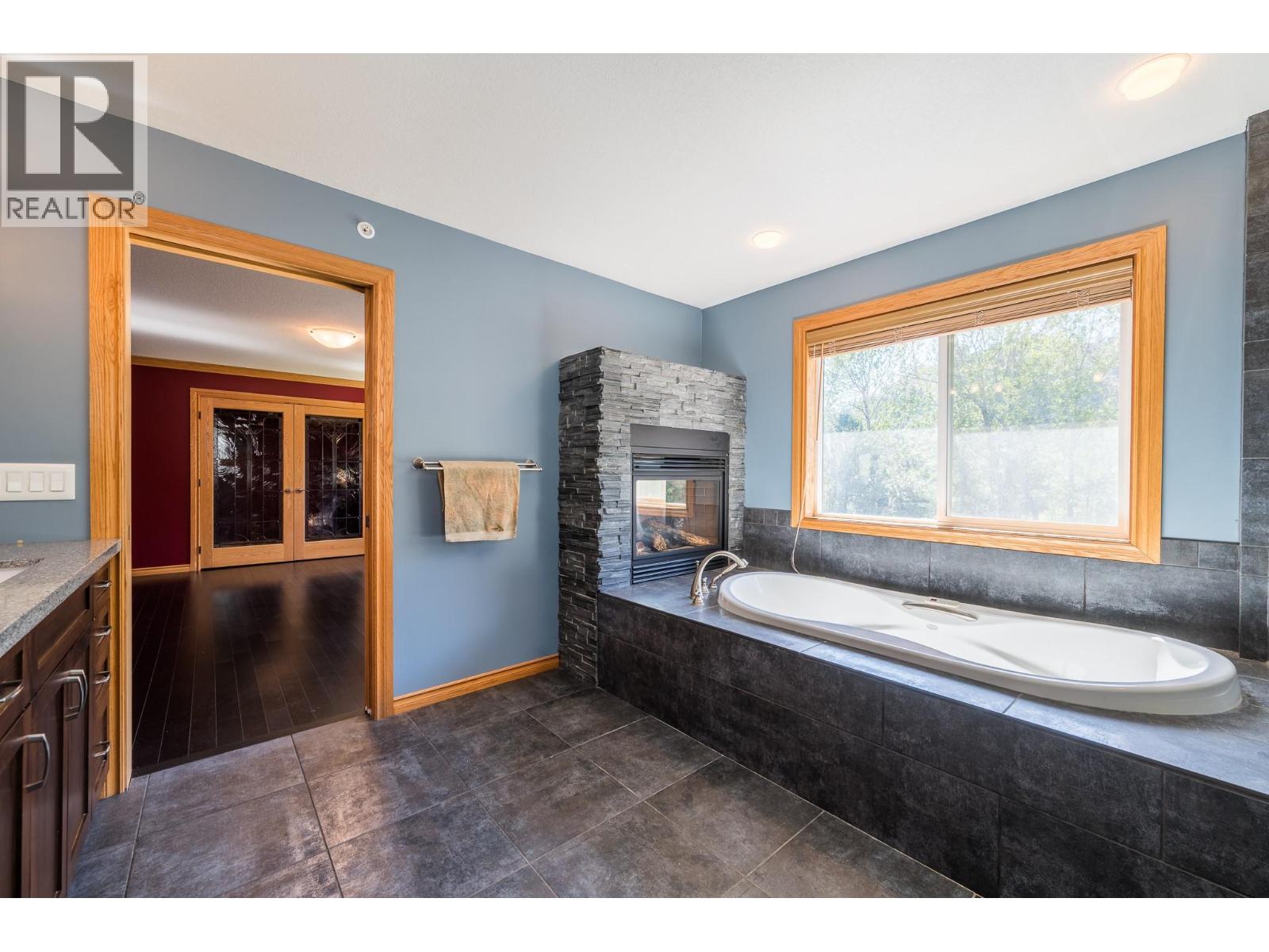 8925 Grizzly Crescent - 20