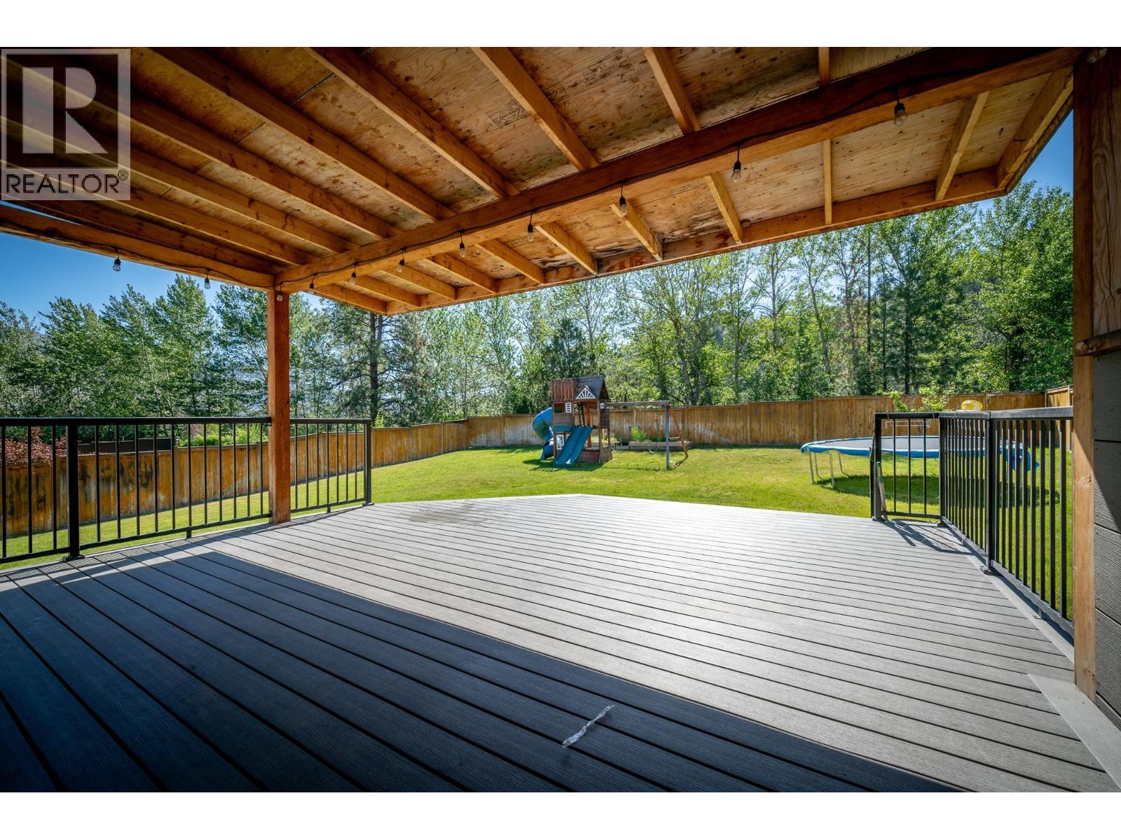 8925 Grizzly Crescent - 30