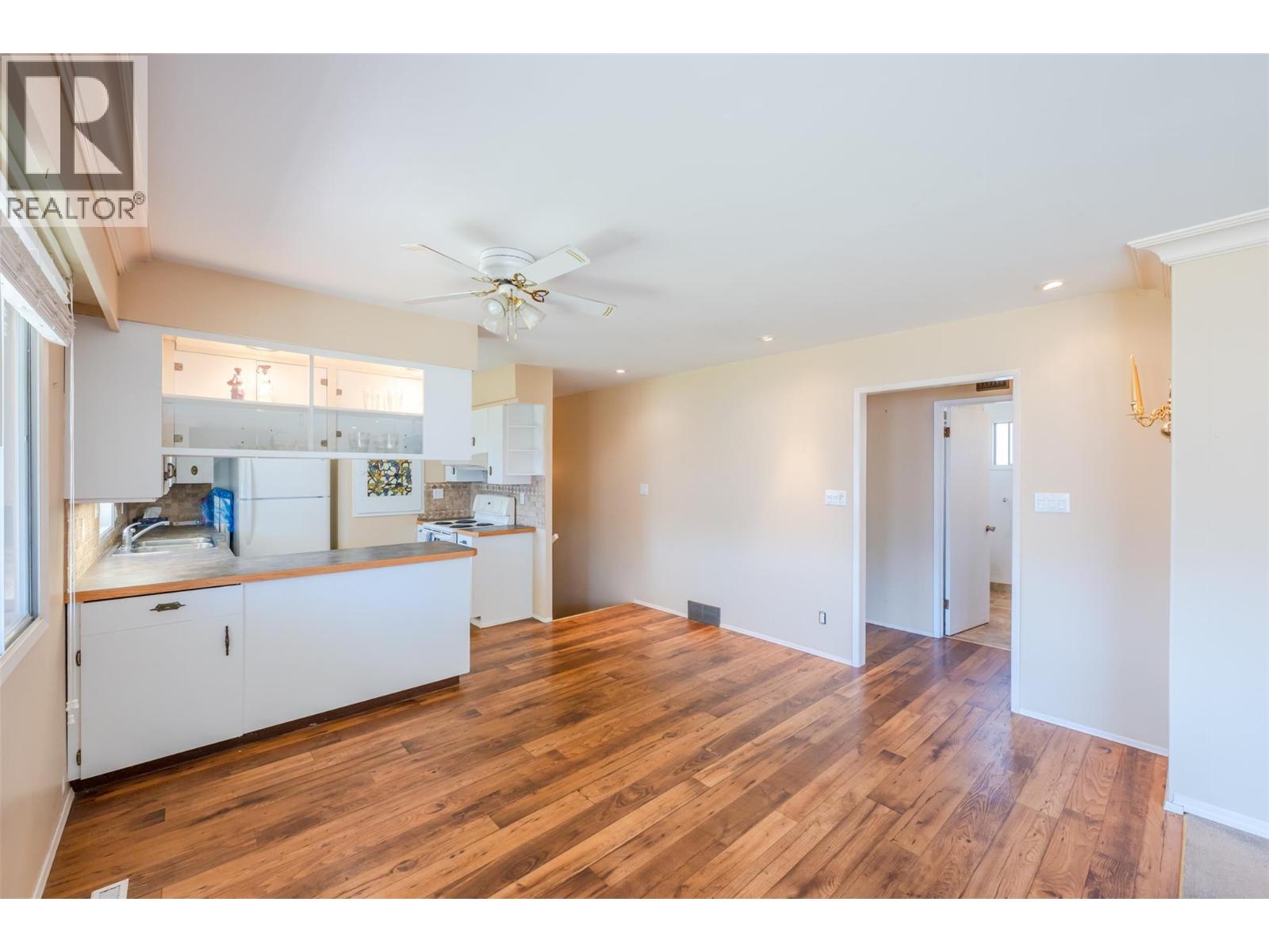 3627 Lobelia Drive - 12