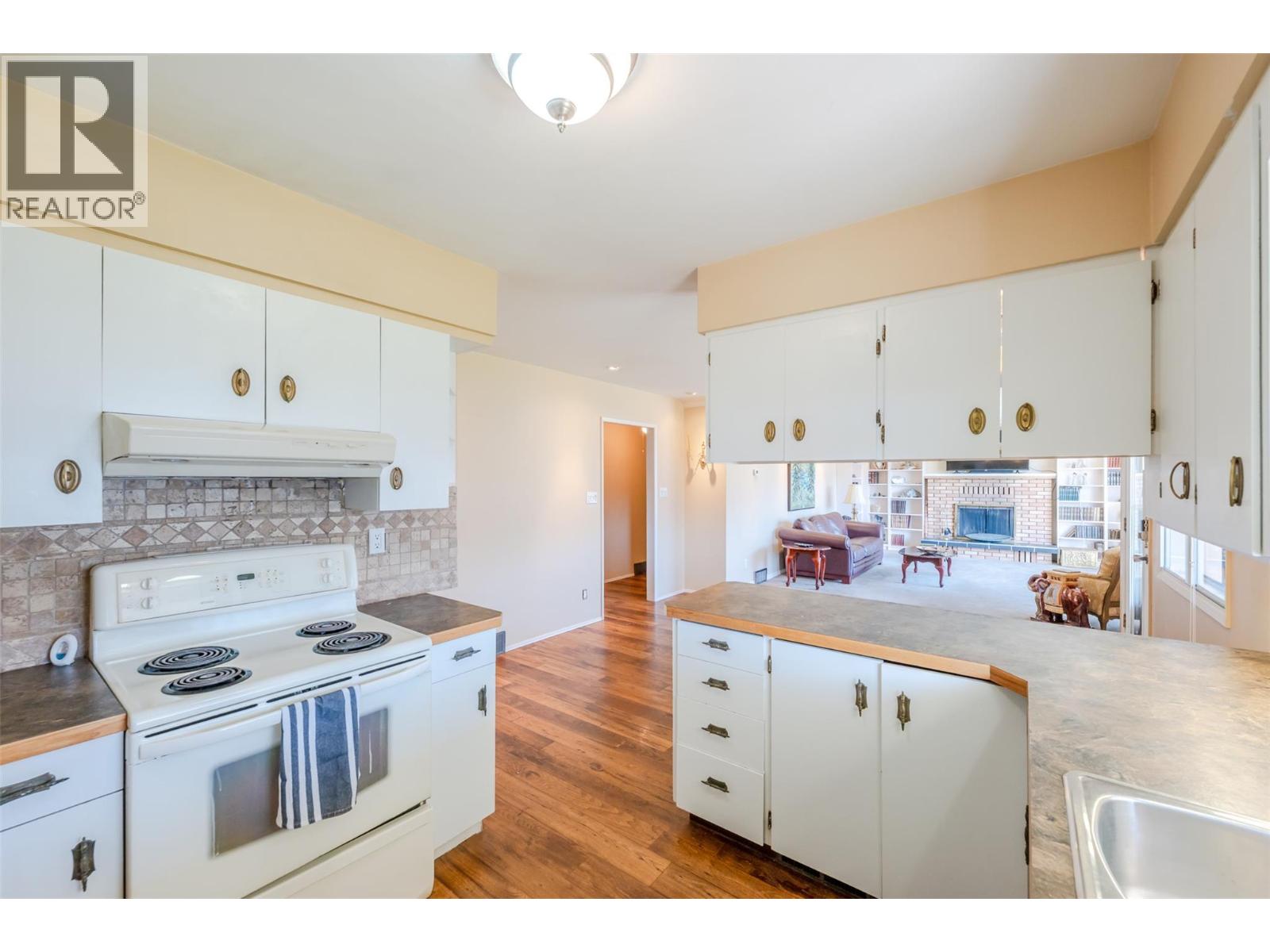 3627 Lobelia Drive - 17