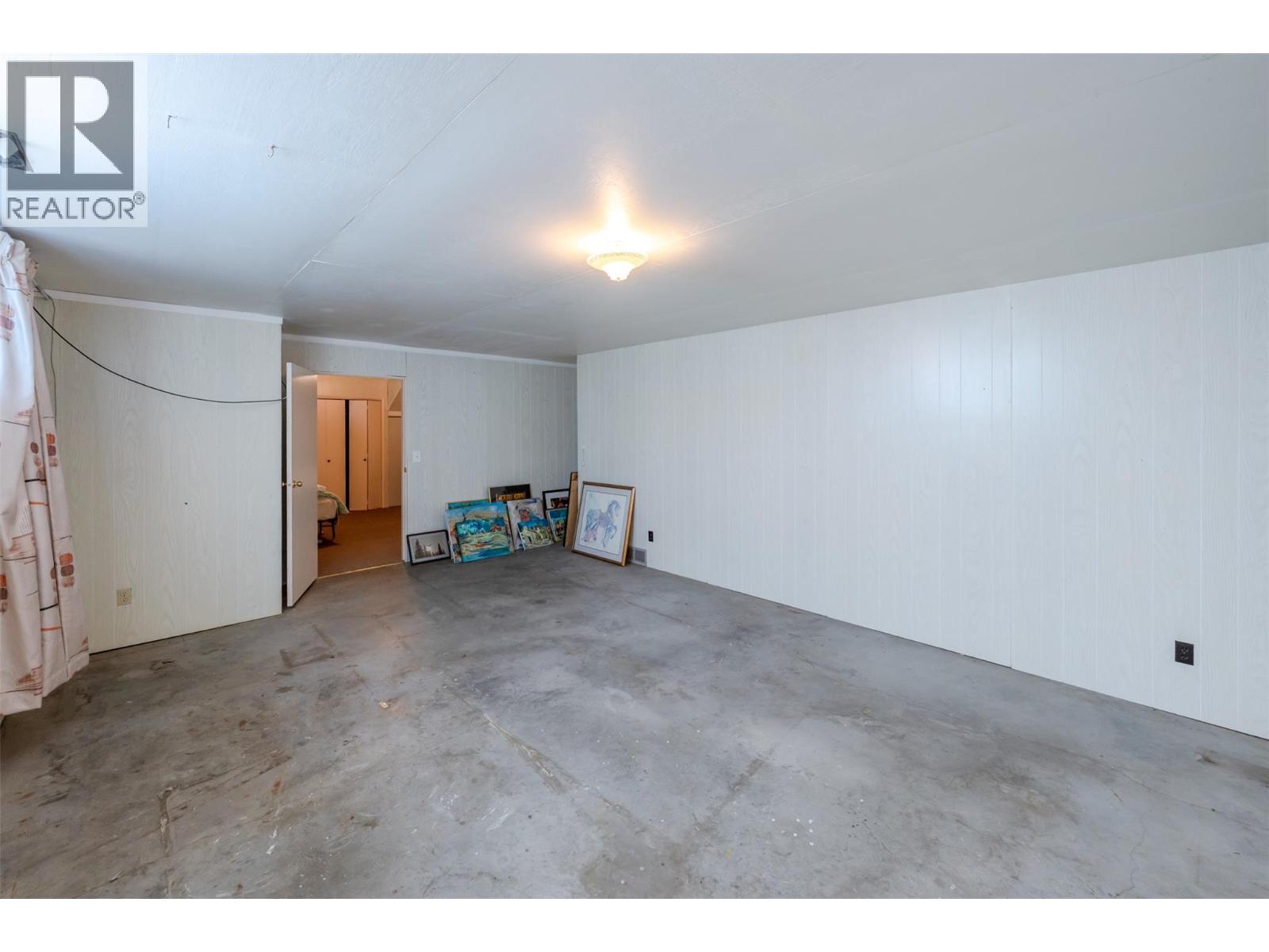 3627 Lobelia Drive - 32