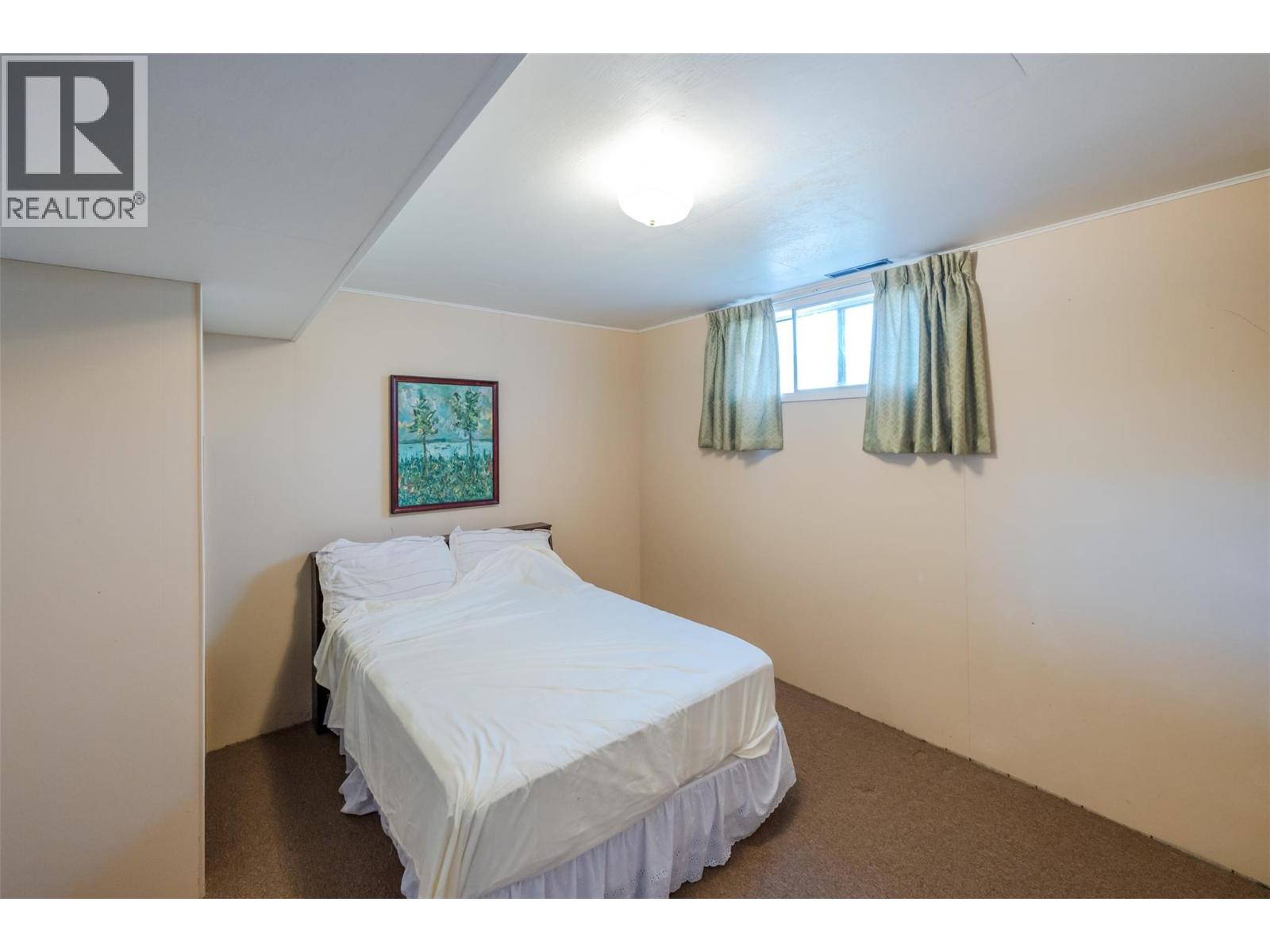 3627 Lobelia Drive - 33