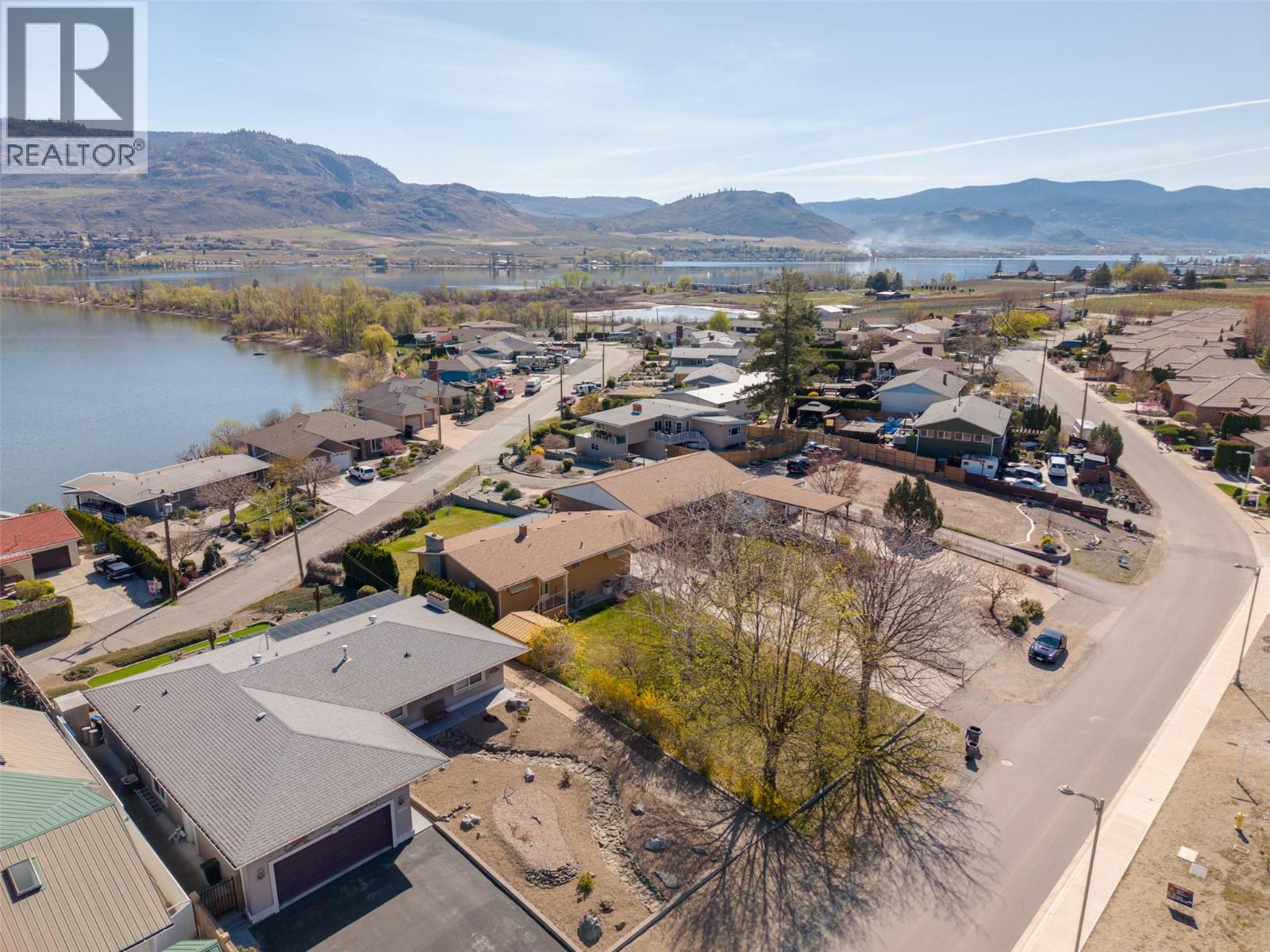 3627 Lobelia Drive - 62