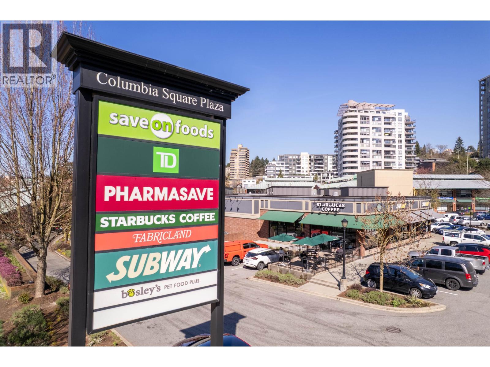 607 55 TENTH STREET, New Westminster