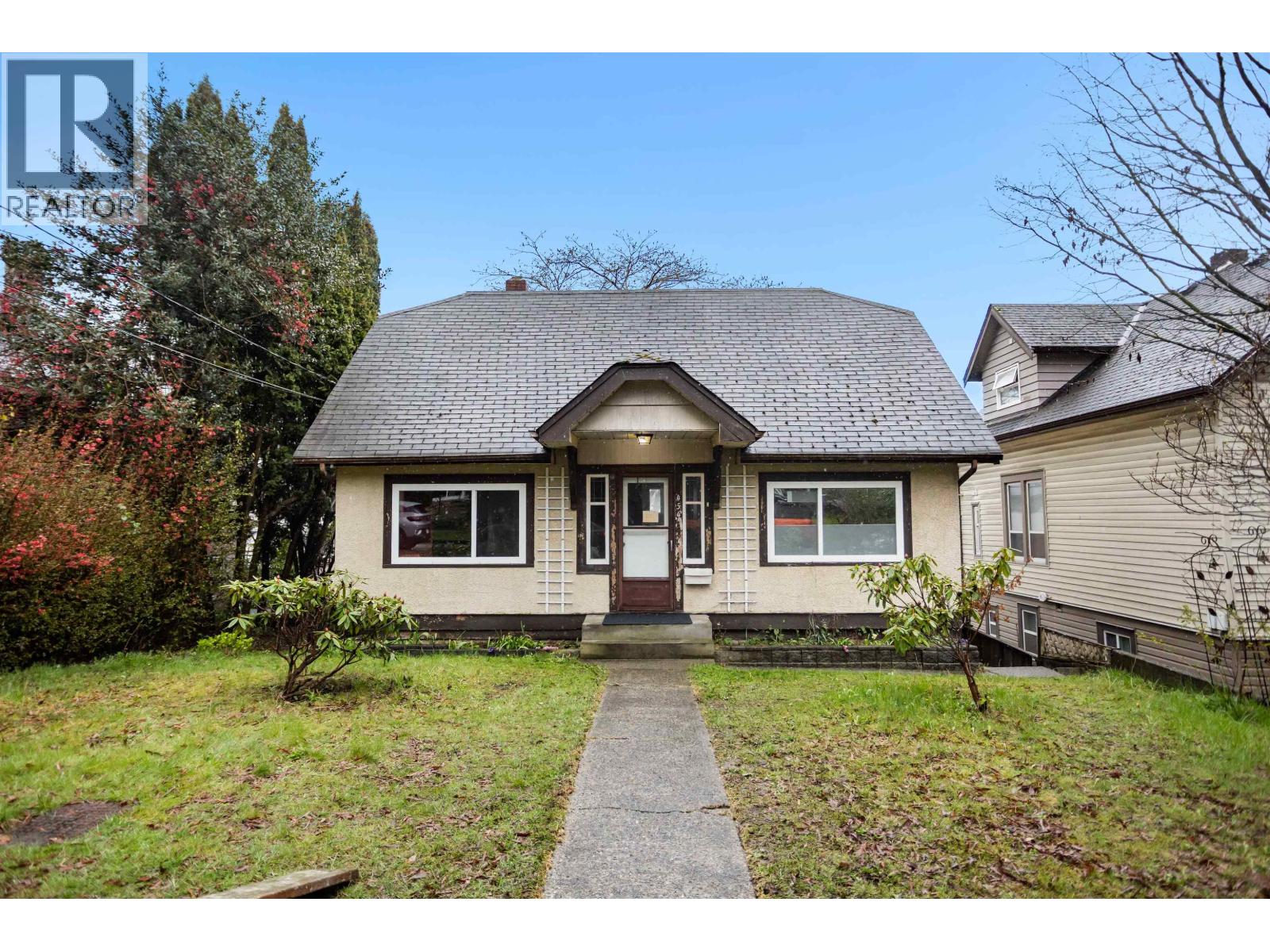 454 ROUSSEAU STREET, New Westminster