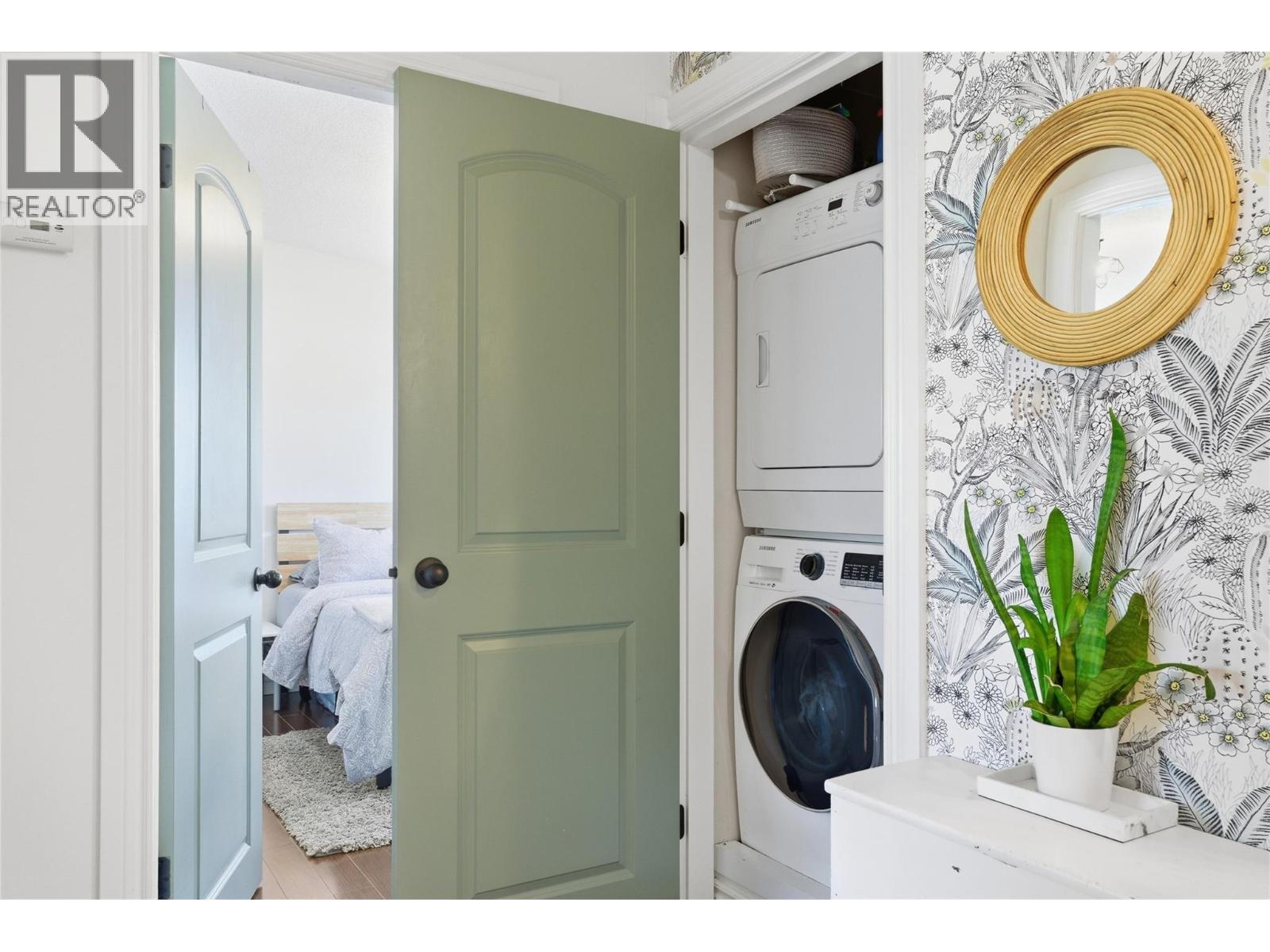 288 PARK STREET - 38