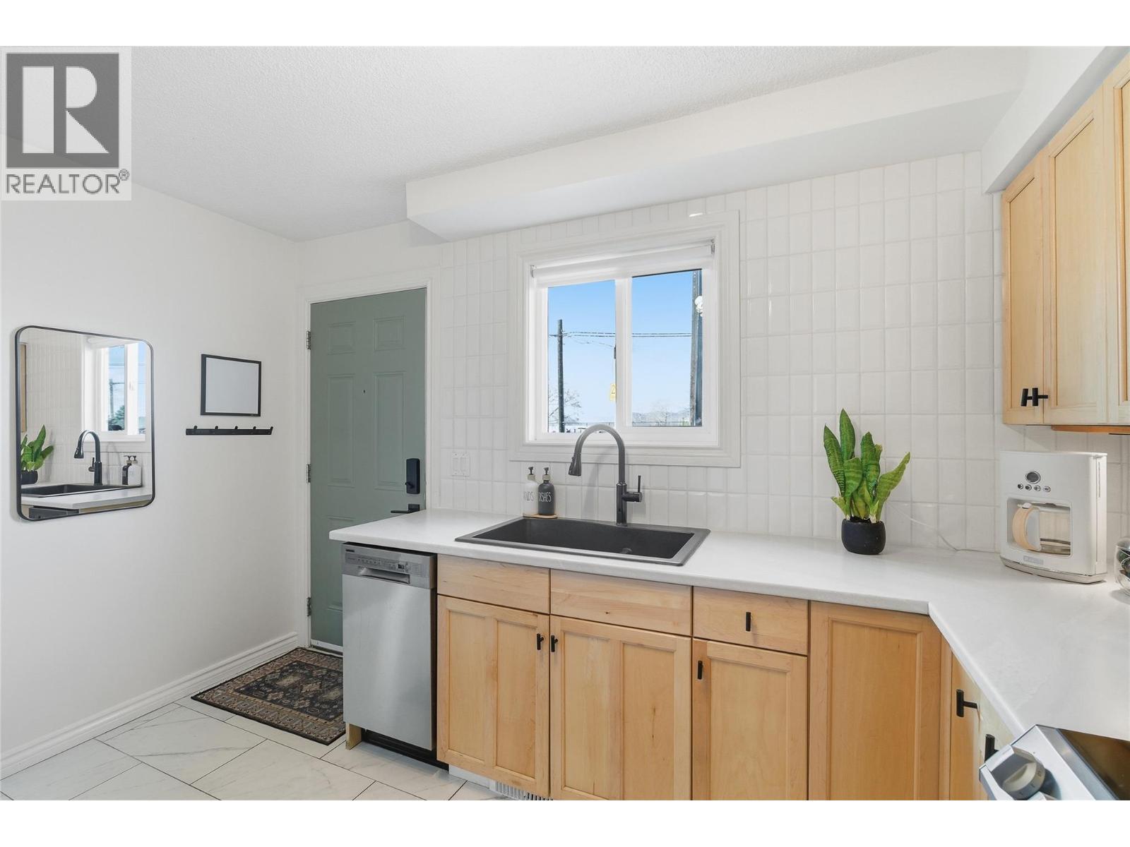 288 PARK STREET - 22