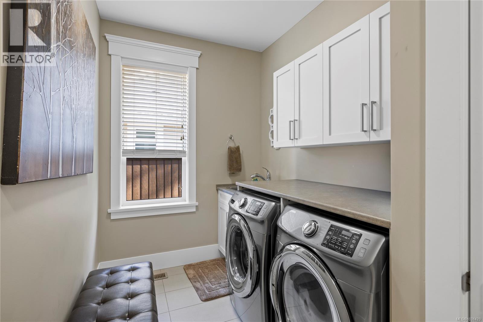 651 EAGLECREST DR - 43