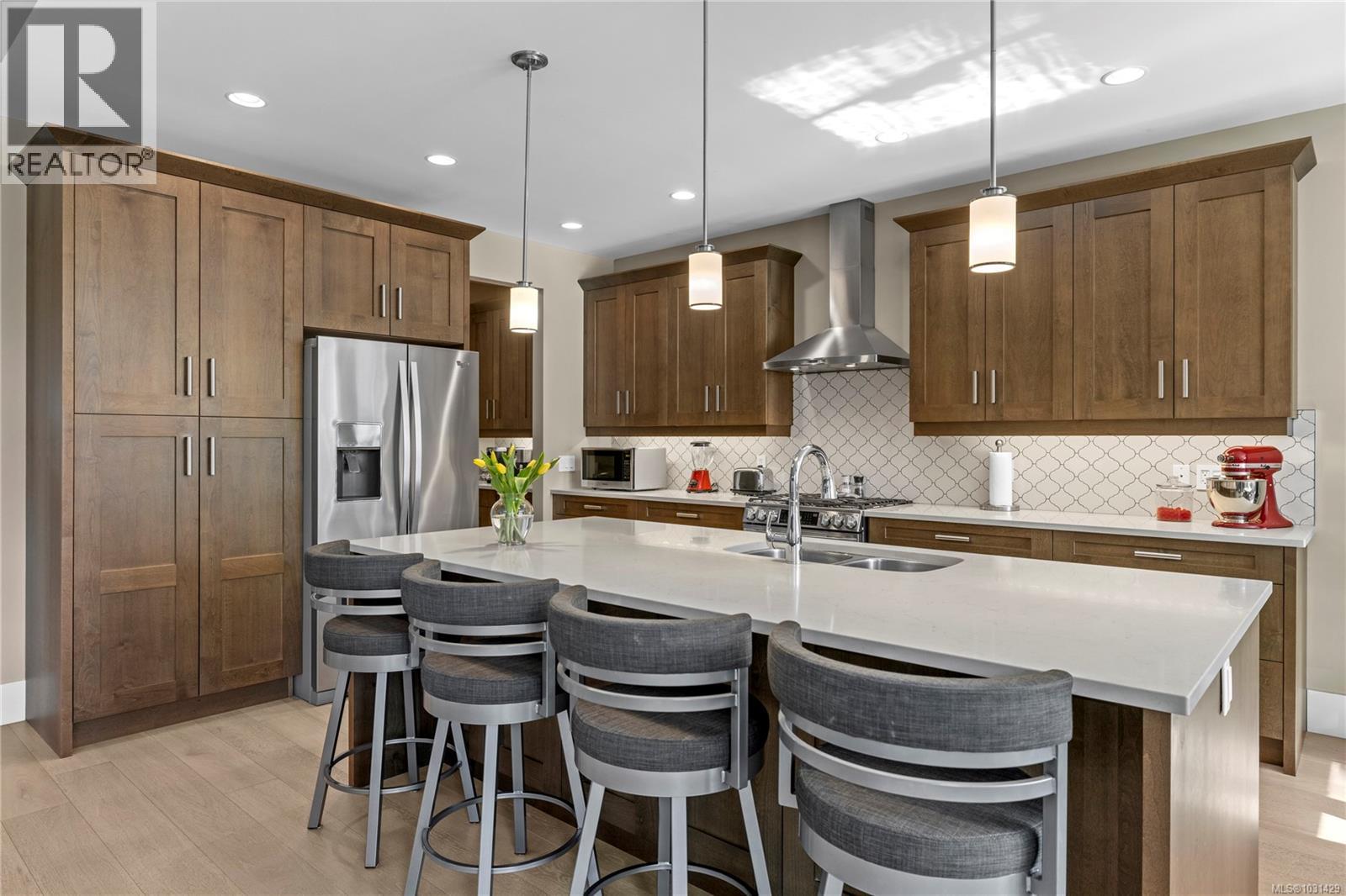 651 EAGLECREST DR - 5