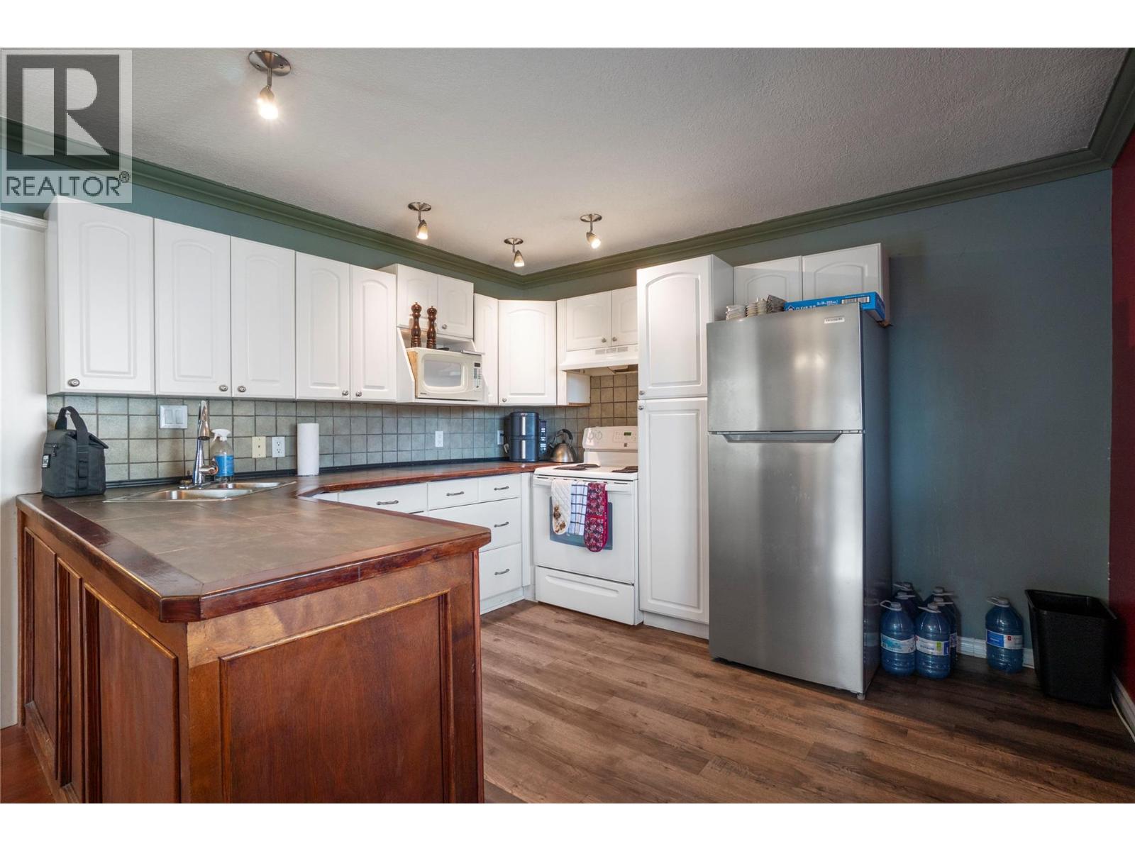 6327 SQUILAX-ANGLEMONT ROAD - 36