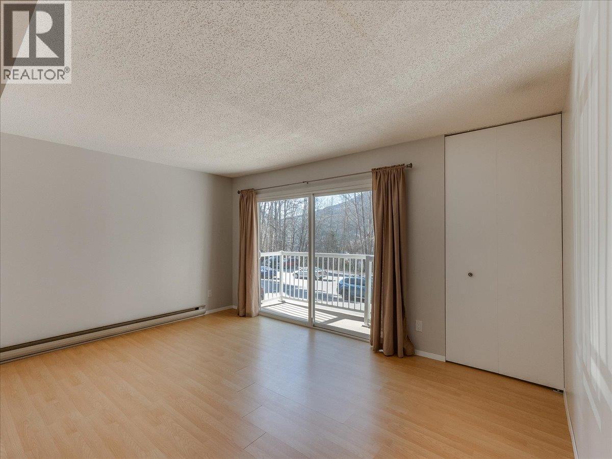 #201 880 WORDSWORTH AVENUE - 12