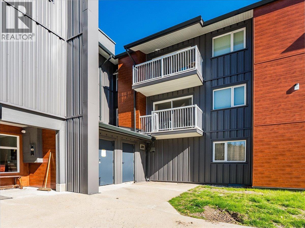 #201 880 WORDSWORTH AVENUE - Image 2