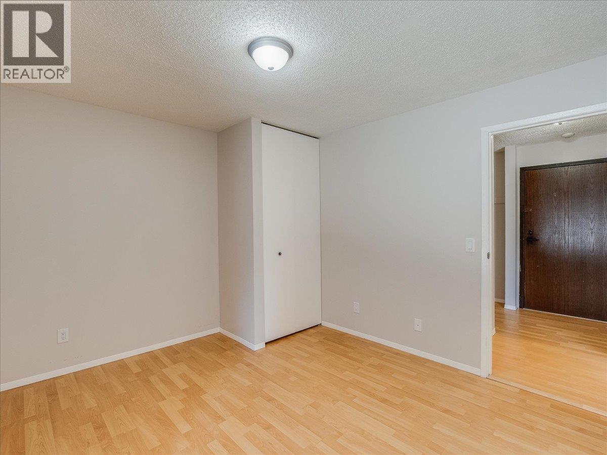 #201 880 WORDSWORTH AVENUE - 21