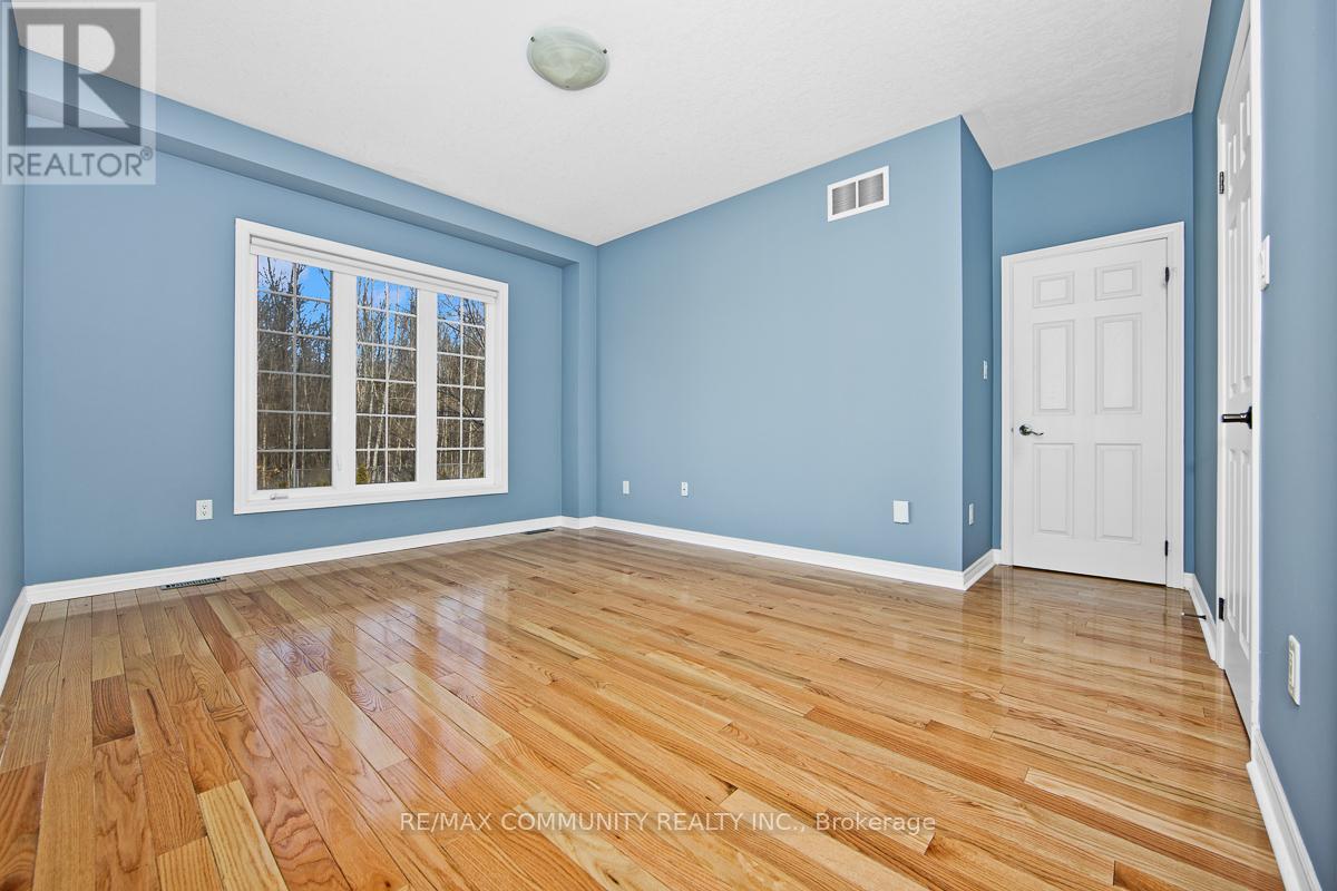 48 RIVERWALK PLACE - 12