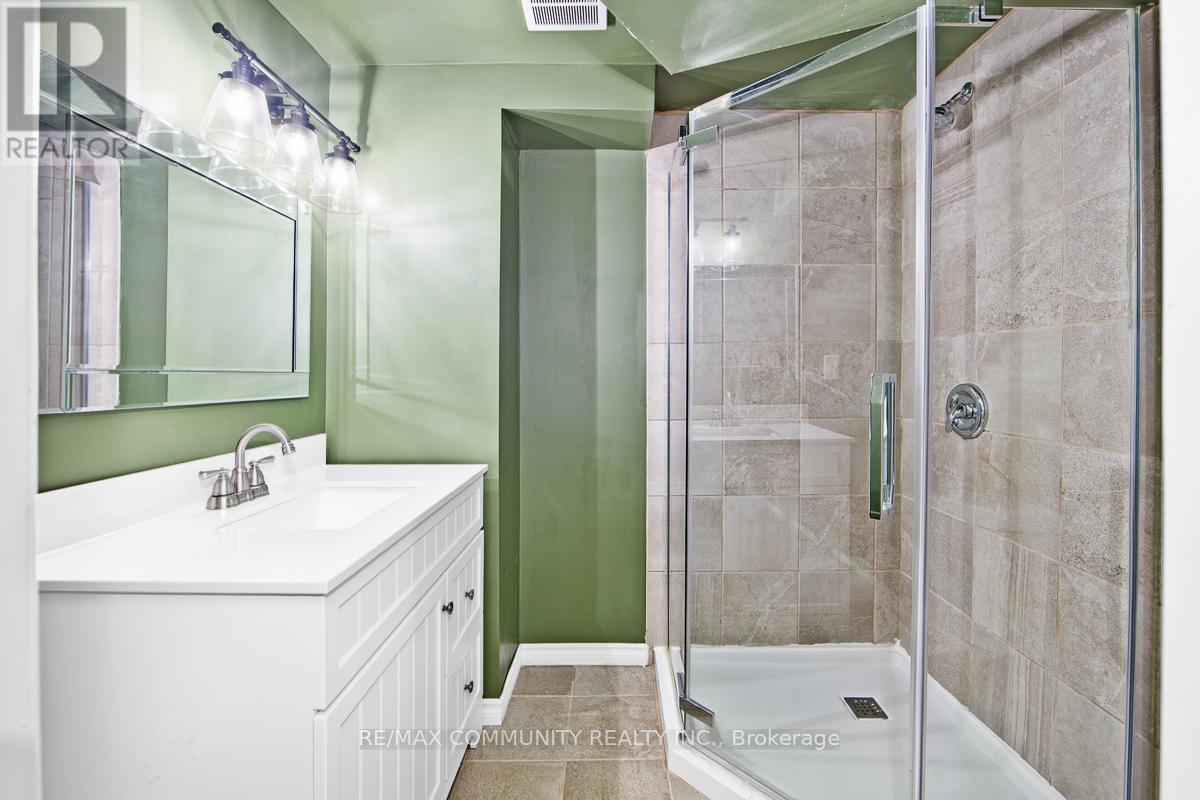 48 RIVERWALK PLACE - 25