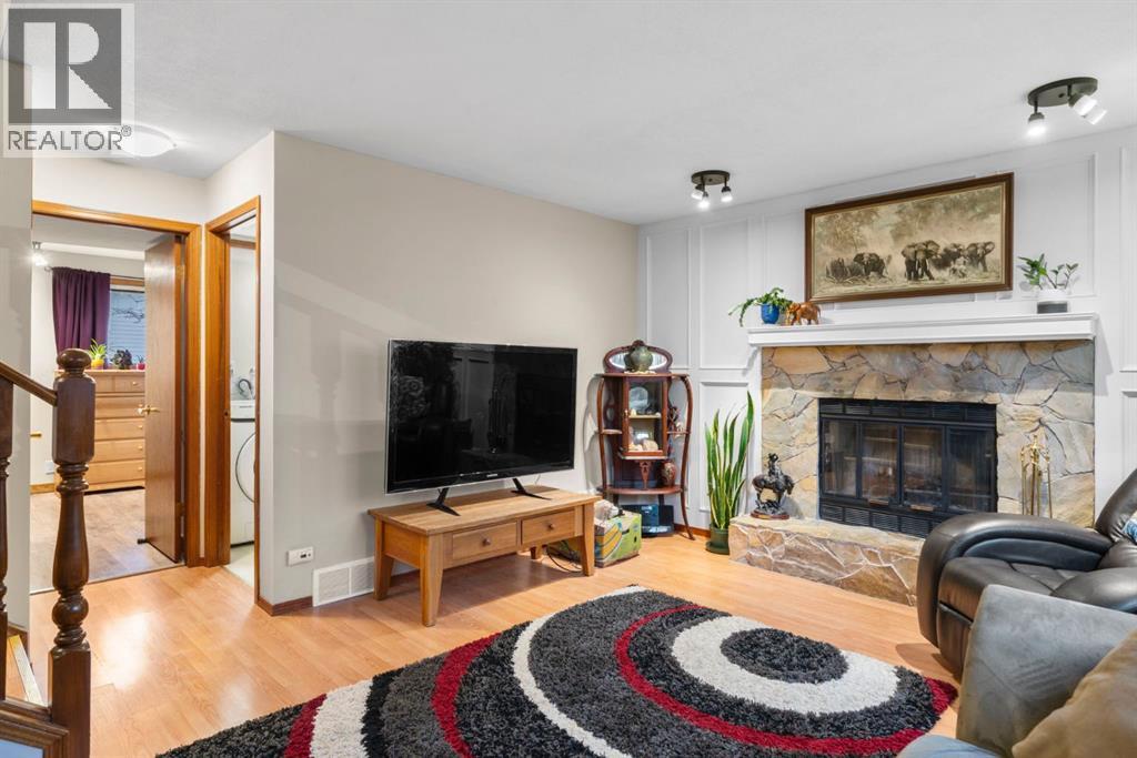 10 Carolina Drive West, Cochrane