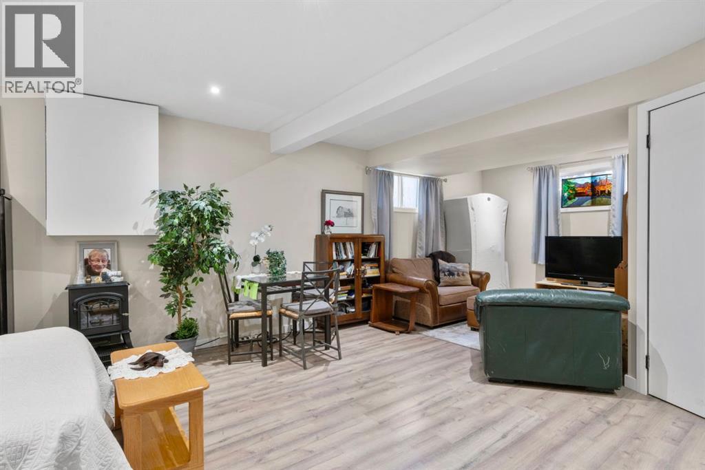 10 Carolina Drive West, Cochrane