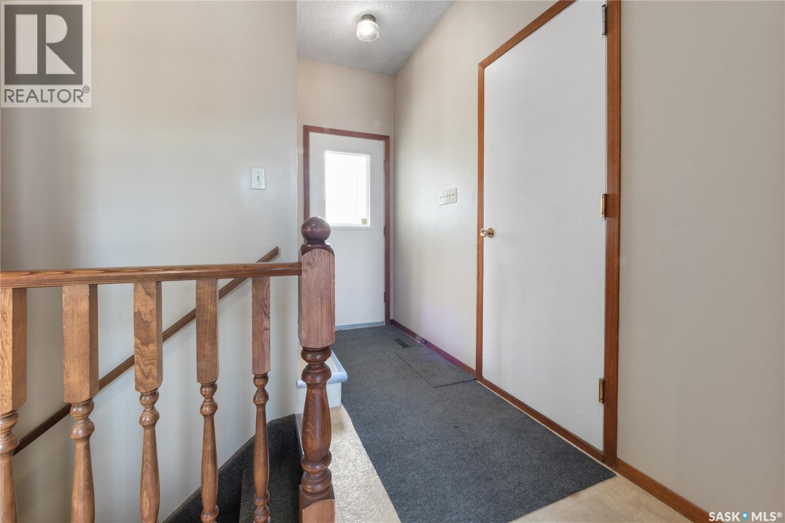 22 BLAKE CRESCENT - 28