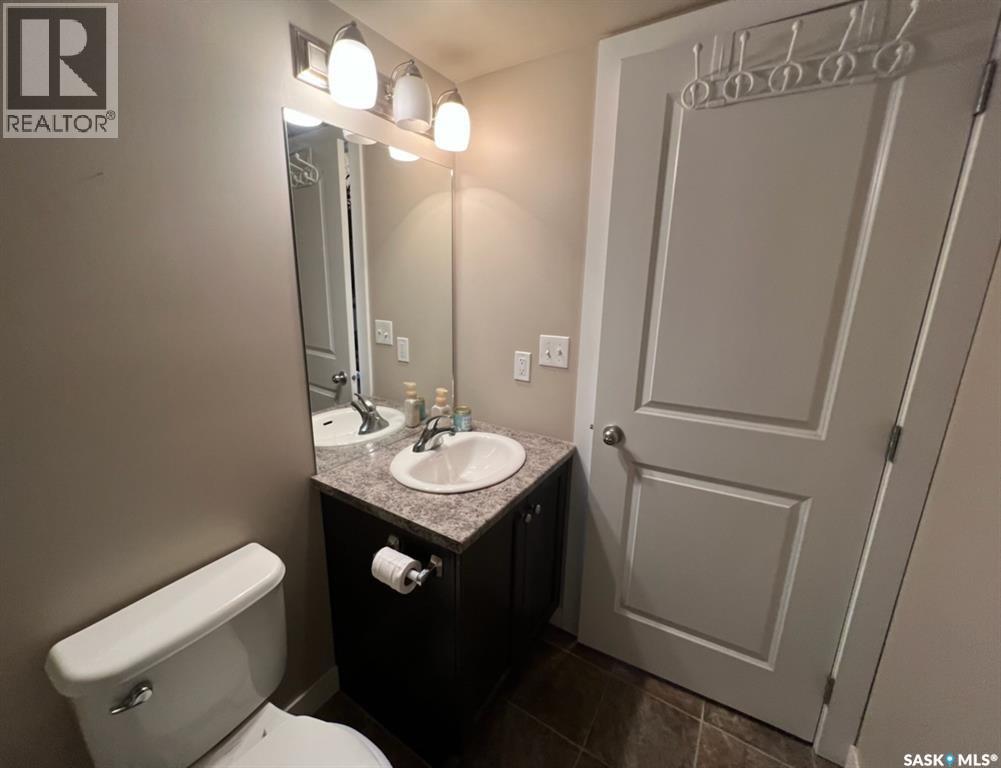 #405 2141 LARTER ROAD - 24