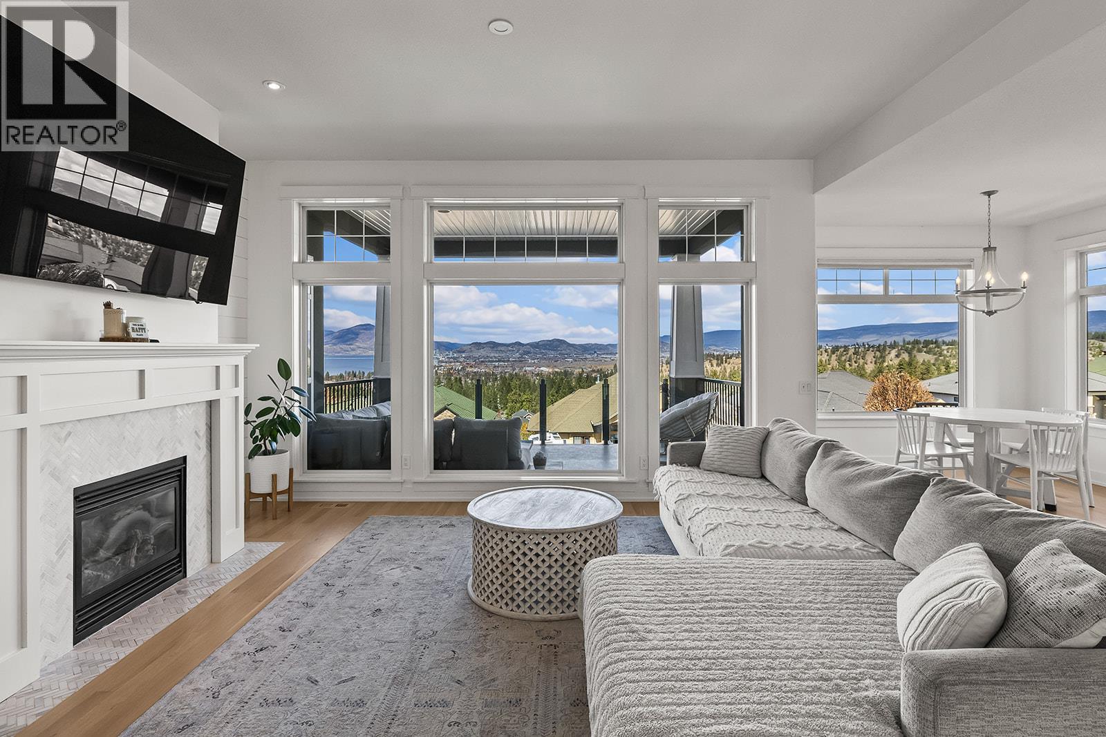 629 Almandine Court, Kelowna