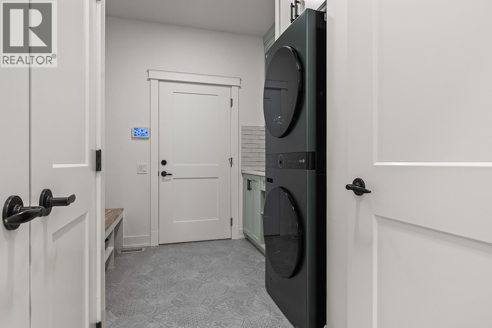 629 Almandine Court, Kelowna