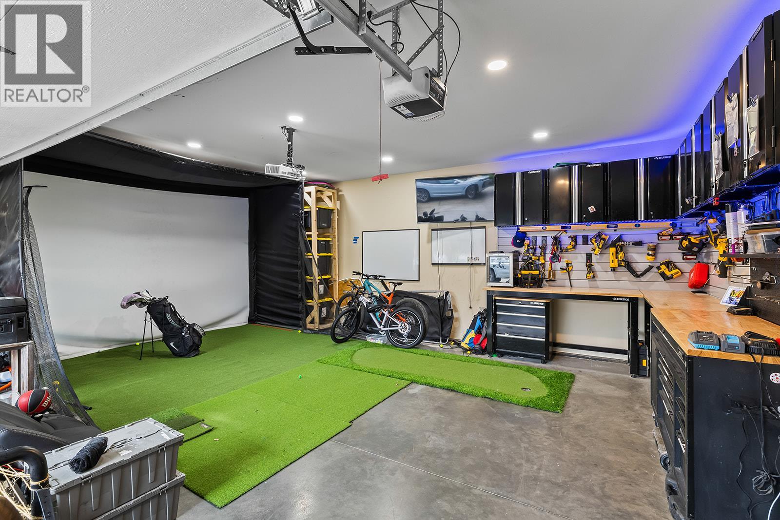 629 Almandine Court, Kelowna