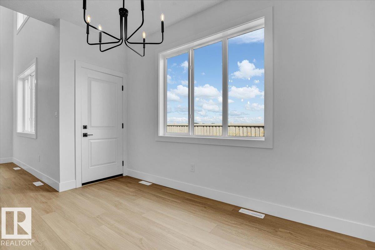 12 EDGEFIELD WY - 33