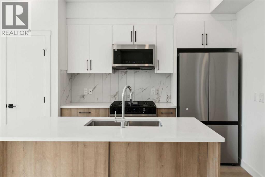 2831 36 STREET SW - 13