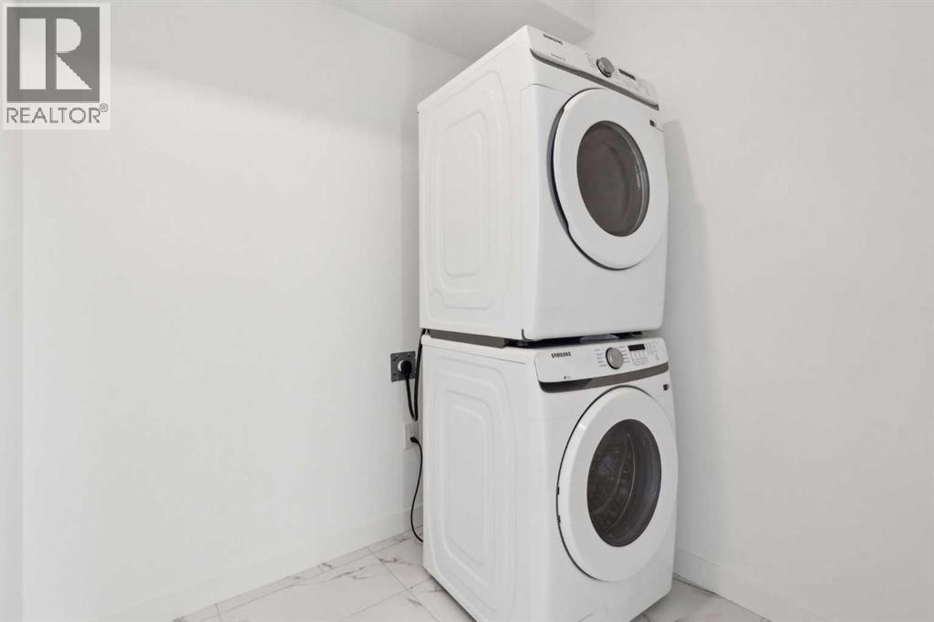 2831 36 STREET SW - 23