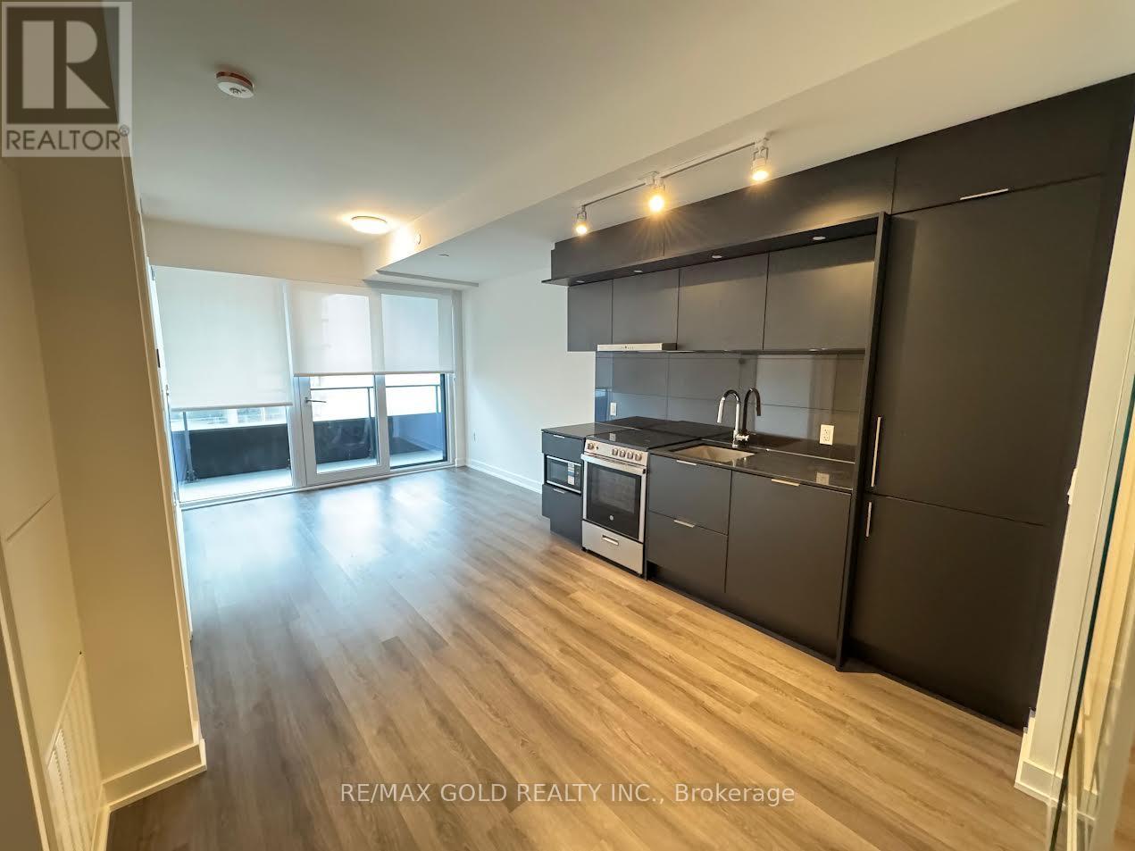 2412 - 448 BURNHAMTHORPE ROAD W