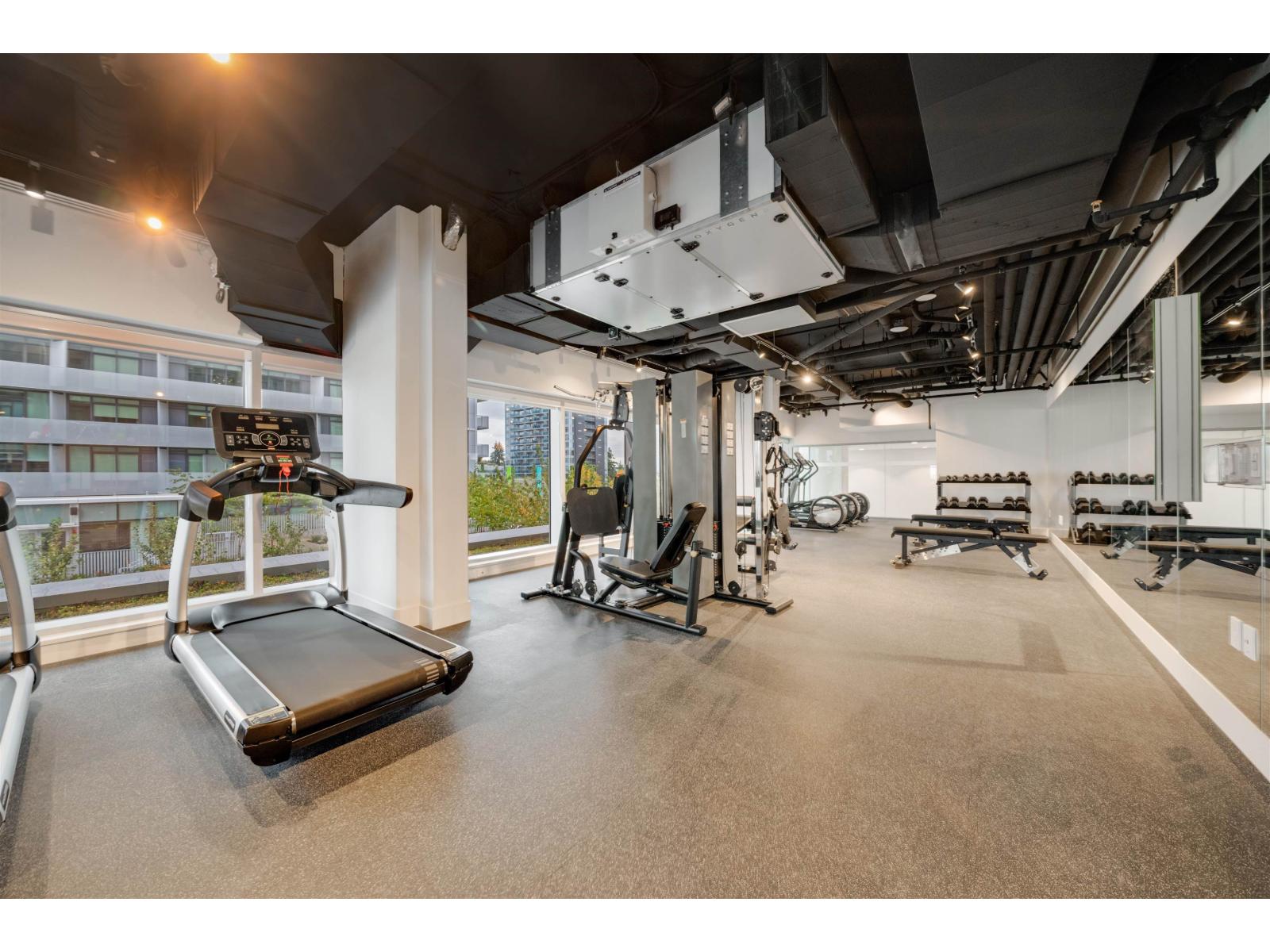 808 13573 98A AVENUE, Surrey