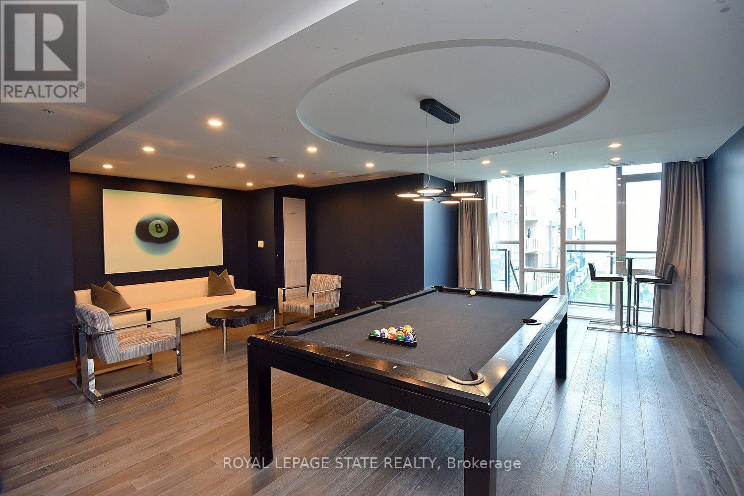#145 16 CONCORD PLACE - 41